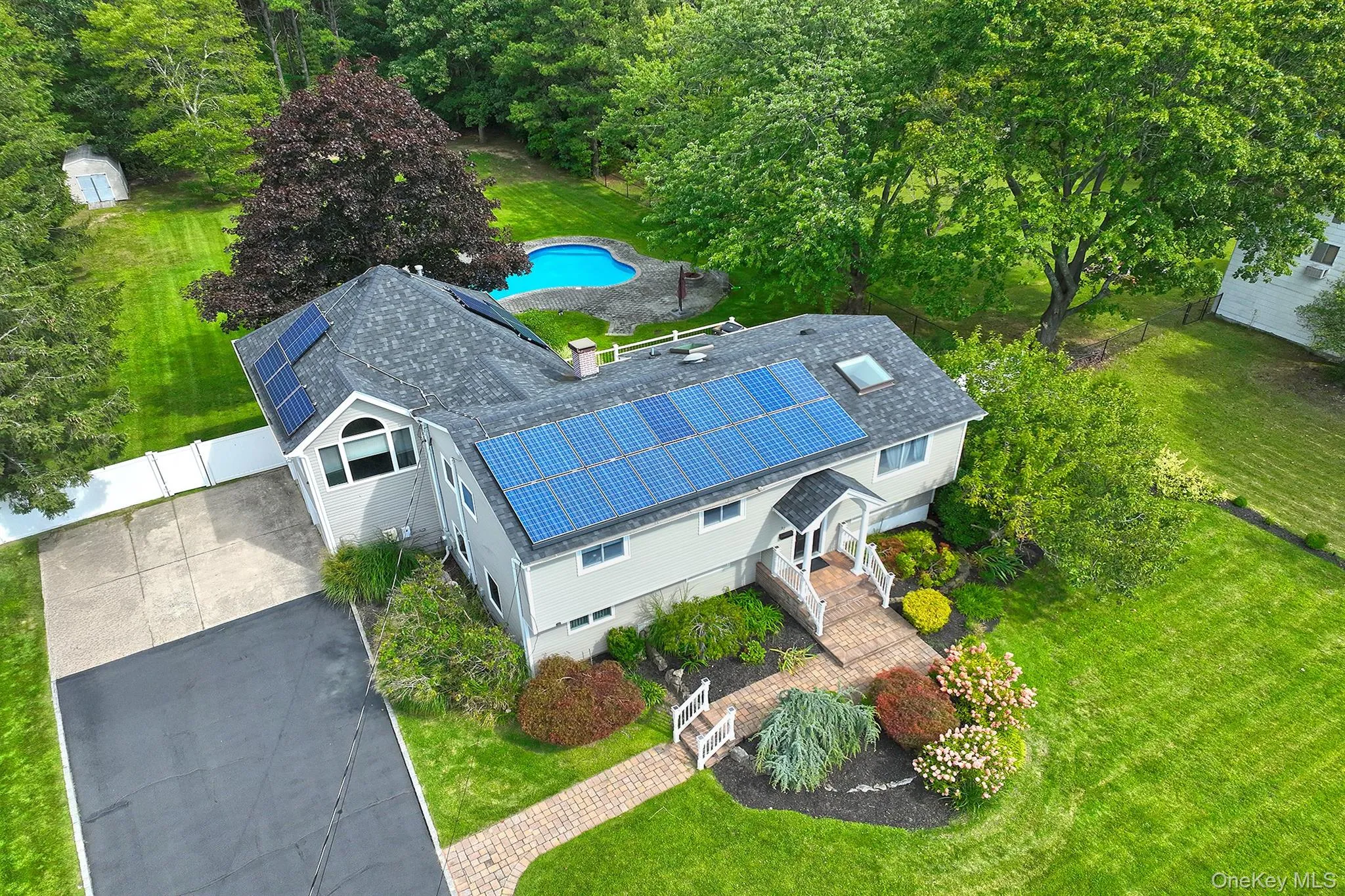 37 Euclid Avenue, Huntington, NY, 4 Bedrooms Bedrooms, 9 Rooms Rooms,3 BathroomsBathrooms,Residential,For Rent,Euclid,0,1051006 37 Euclid Avenue, Huntington, NY, 4 Bedrooms Bedrooms, 9 Rooms Rooms,3 BathroomsBathrooms,Residential,For Rent,Euclid,0,1051006