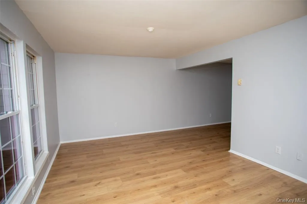 5 Ethan Allen Court, Brookhaven, NY, 2 Bedrooms Bedrooms, 6 Rooms Rooms,1 BathroomBathrooms,Residential Lease,For Rent,Ethan Allen,0,1051010 5 Ethan Allen Court, Brookhaven, NY, 2 Bedrooms Bedrooms, 6 Rooms Rooms,1 BathroomBathrooms,Residential Lease,For Rent,Ethan Allen,0,1051010