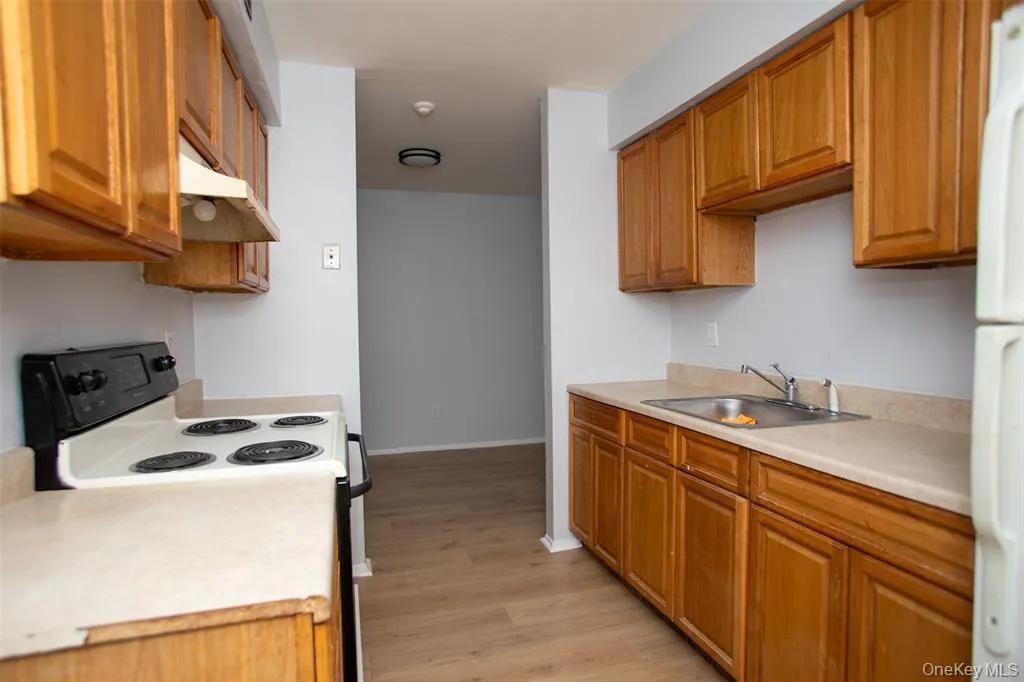 5 Ethan Allen Court, Brookhaven, NY, 2 Bedrooms Bedrooms, 6 Rooms Rooms,1 BathroomBathrooms,Residential Lease,For Rent,Ethan Allen,0,1051010 5 Ethan Allen Court, Brookhaven, NY, 2 Bedrooms Bedrooms, 6 Rooms Rooms,1 BathroomBathrooms,Residential Lease,For Rent,Ethan Allen,0,1051010