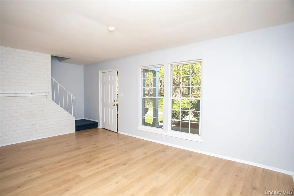 5 Ethan Allen Court, Brookhaven, NY, 2 Bedrooms Bedrooms, 6 Rooms Rooms,1 BathroomBathrooms,Residential Lease,For Rent,Ethan Allen,0,1051010 5 Ethan Allen Court, Brookhaven, NY, 2 Bedrooms Bedrooms, 6 Rooms Rooms,1 BathroomBathrooms,Residential Lease,For Rent,Ethan Allen,0,1051010
