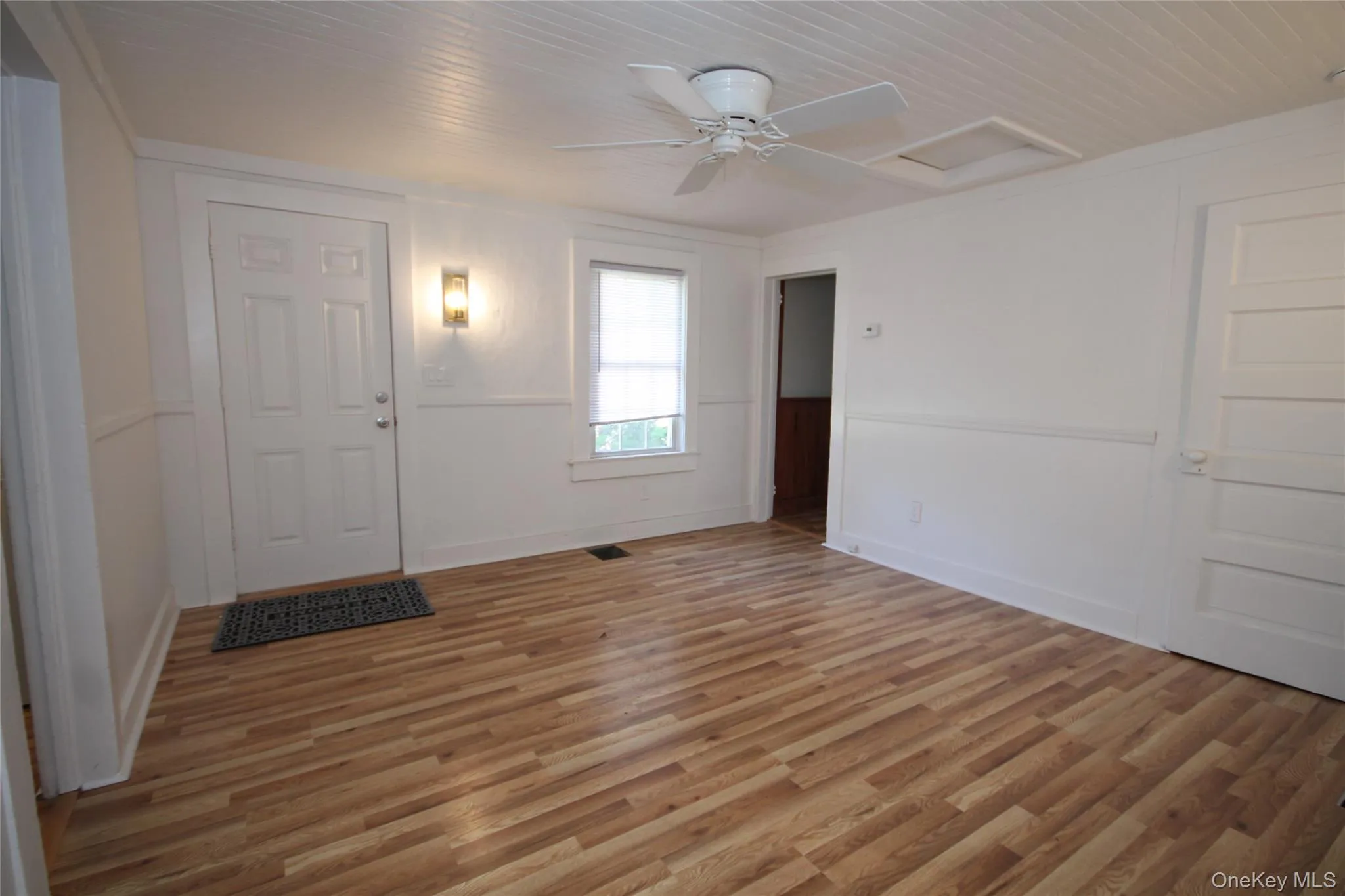 166 Old Cedar Swamp Road, Oyster Bay, NY, 2 Bedroom Bedrooms, 4 Room Rooms,1 BathroomBathrooms,Residential Lease,For Rent,Old Cedar Swamp Road,0,1051012 166 Old Cedar Swamp Road, Oyster Bay, NY, 2 Bedroom Bedrooms, 4 Room Rooms,1 BathroomBathrooms,Residential Lease,For Rent,Old Cedar Swamp Road,0,1051012