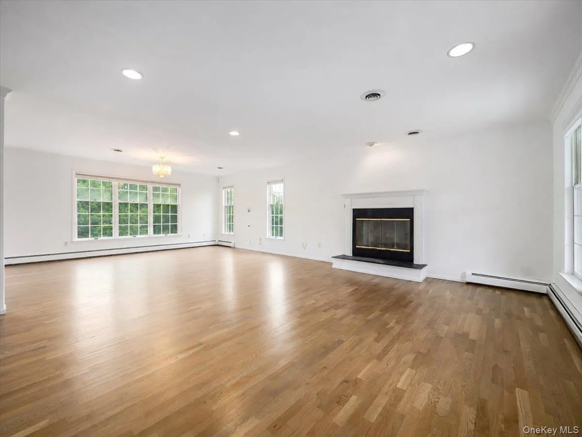 49 Judith Street, Clarkstown, NY, 4 Bedrooms Bedrooms, 11 Rooms Rooms,2 BathroomsBathrooms,Residential,For Rent,Judith,0,1051013 49 Judith Street, Clarkstown, NY, 4 Bedrooms Bedrooms, 11 Rooms Rooms,2 BathroomsBathrooms,Residential,For Rent,Judith,0,1051013
