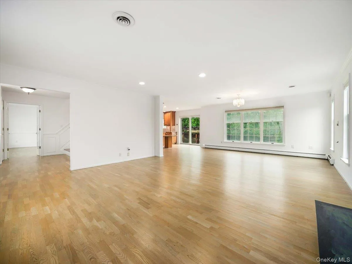 49 Judith Street, Clarkstown, NY, 4 Bedrooms Bedrooms, 11 Rooms Rooms,2 BathroomsBathrooms,Residential,For Rent,Judith,0,1051013 49 Judith Street, Clarkstown, NY, 4 Bedrooms Bedrooms, 11 Rooms Rooms,2 BathroomsBathrooms,Residential,For Rent,Judith,0,1051013