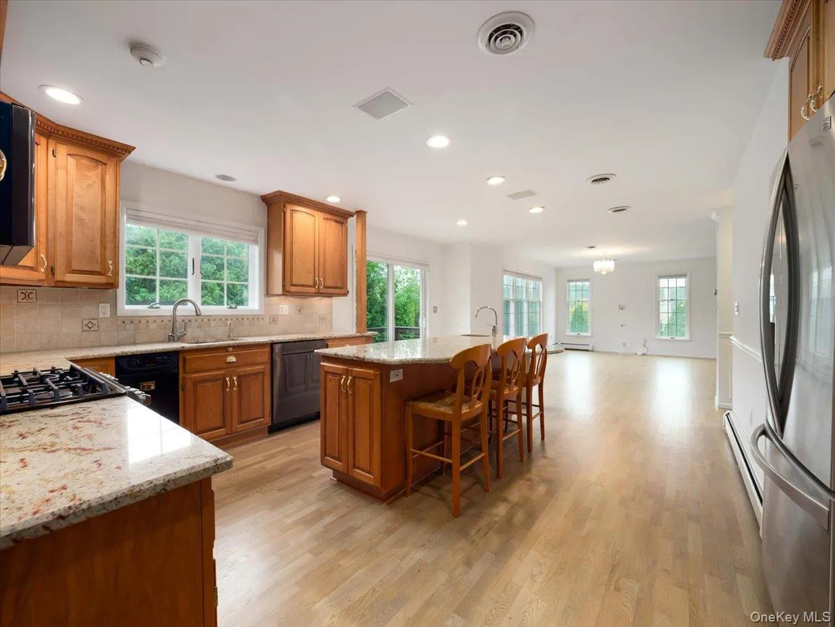 49 Judith Street, Clarkstown, NY, 4 Bedrooms Bedrooms, 11 Rooms Rooms,2 BathroomsBathrooms,Residential,For Rent,Judith,0,1051013 49 Judith Street, Clarkstown, NY, 4 Bedrooms Bedrooms, 11 Rooms Rooms,2 BathroomsBathrooms,Residential,For Rent,Judith,0,1051013