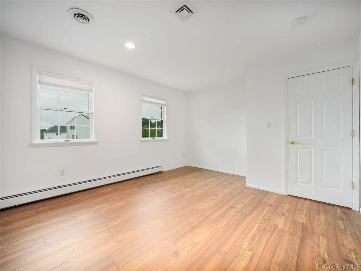 49 Judith Street, Clarkstown, NY, 4 Bedrooms Bedrooms, 11 Rooms Rooms,2 BathroomsBathrooms,Residential,For Rent,Judith,0,1051013 49 Judith Street, Clarkstown, NY, 4 Bedrooms Bedrooms, 11 Rooms Rooms,2 BathroomsBathrooms,Residential,For Rent,Judith,0,1051013