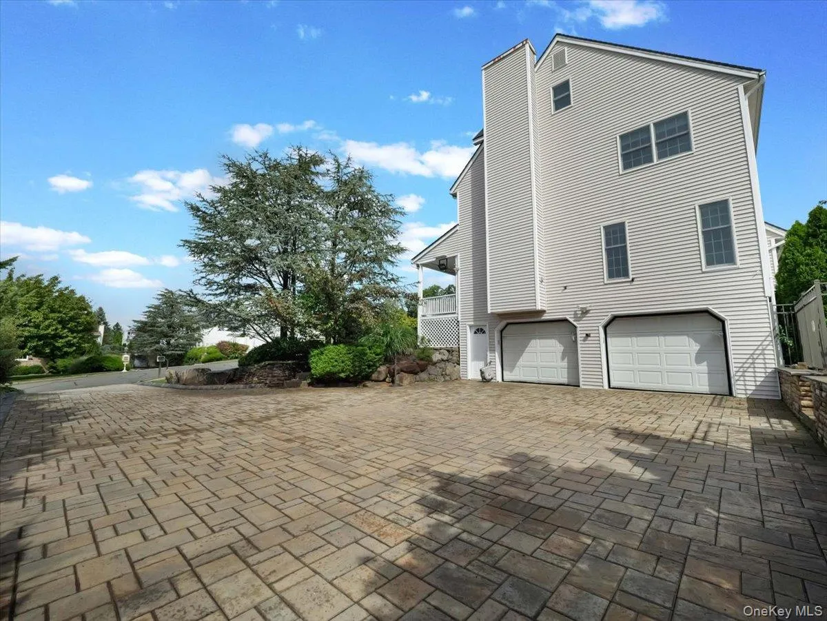 49 Judith Street, Clarkstown, NY, 4 Bedrooms Bedrooms, 11 Rooms Rooms,2 BathroomsBathrooms,Residential,For Rent,Judith,0,1051013 49 Judith Street, Clarkstown, NY, 4 Bedrooms Bedrooms, 11 Rooms Rooms,2 BathroomsBathrooms,Residential,For Rent,Judith,0,1051013