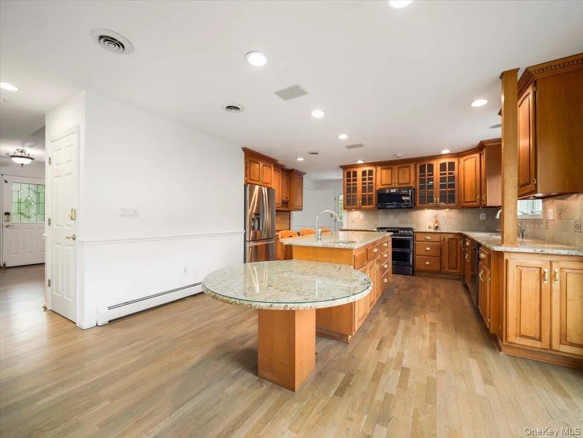 49 Judith Street, Clarkstown, NY, 4 Bedrooms Bedrooms, 11 Rooms Rooms,2 BathroomsBathrooms,Residential,For Rent,Judith,0,1051013 49 Judith Street, Clarkstown, NY, 4 Bedrooms Bedrooms, 11 Rooms Rooms,2 BathroomsBathrooms,Residential,For Rent,Judith,0,1051013