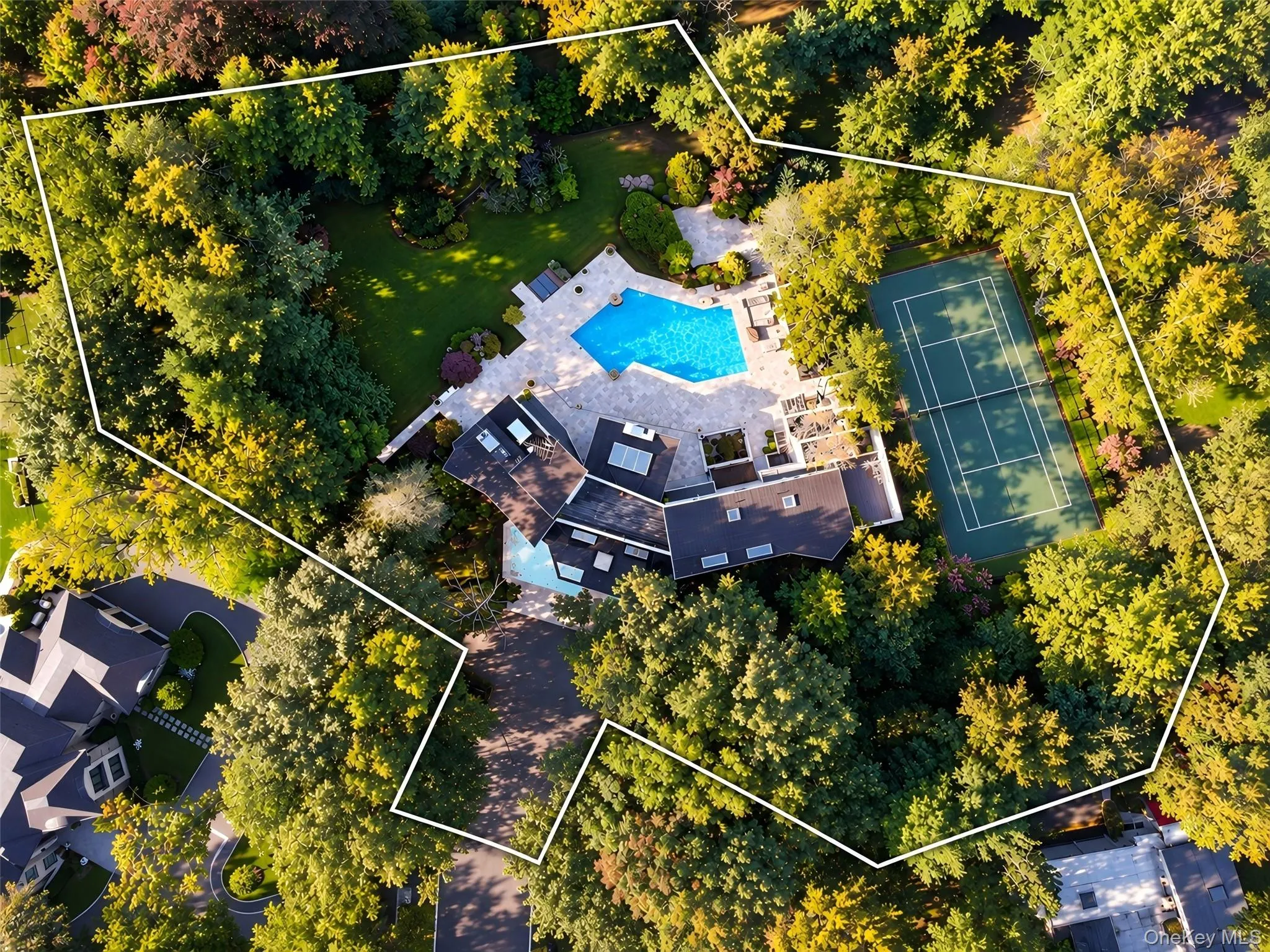 11 Surrey Lane, North Hempstead, NY, 5 Bedrooms Bedrooms, 11 Rooms Rooms,5 BathroomsBathrooms,Residential,For Rent,Surrey,0,1051014 11 Surrey Lane, North Hempstead, NY, 5 Bedrooms Bedrooms, 11 Rooms Rooms,5 BathroomsBathrooms,Residential,For Rent,Surrey,0,1051014
