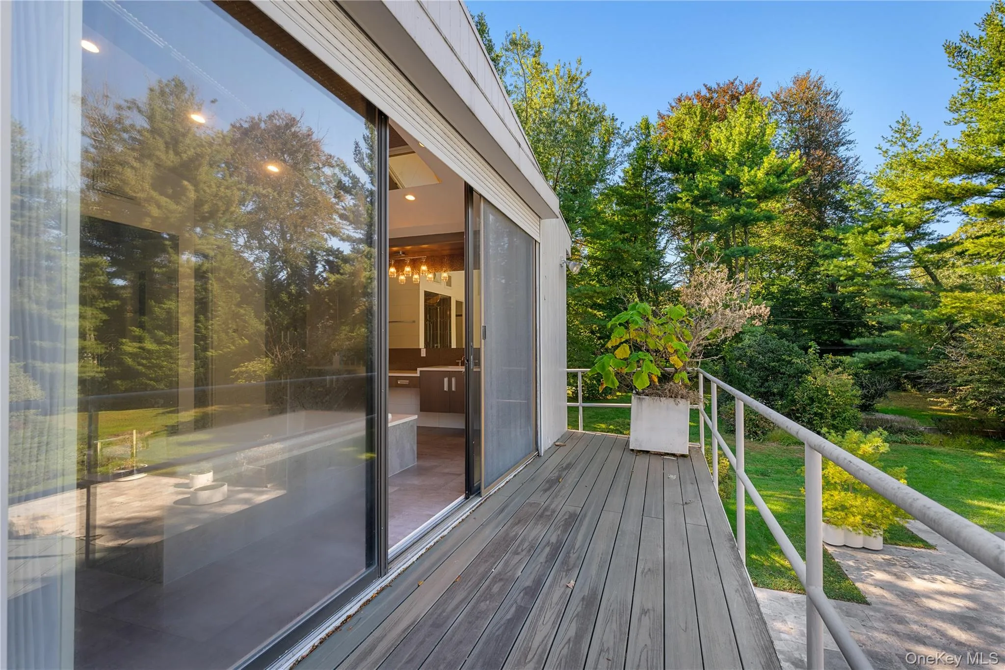11 Surrey Lane, North Hempstead, NY, 5 Bedrooms Bedrooms, 11 Rooms Rooms,5 BathroomsBathrooms,Residential,For Rent,Surrey,0,1051014 11 Surrey Lane, North Hempstead, NY, 5 Bedrooms Bedrooms, 11 Rooms Rooms,5 BathroomsBathrooms,Residential,For Rent,Surrey,0,1051014