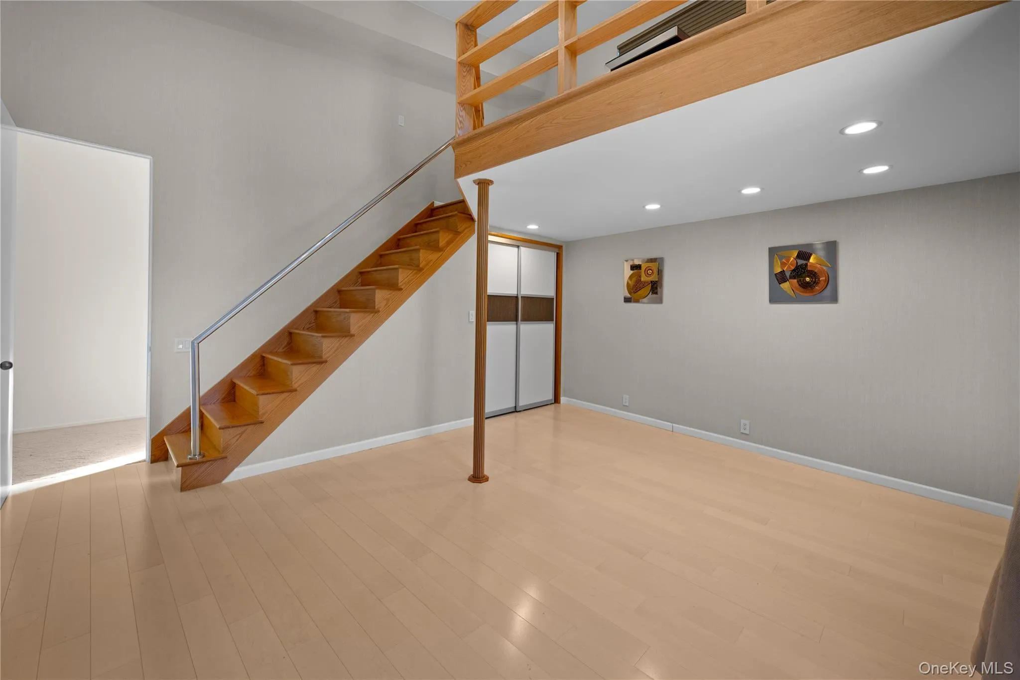 11 Surrey Lane, North Hempstead, NY, 5 Bedrooms Bedrooms, 11 Rooms Rooms,5 BathroomsBathrooms,Residential,For Rent,Surrey,0,1051014 11 Surrey Lane, North Hempstead, NY, 5 Bedrooms Bedrooms, 11 Rooms Rooms,5 BathroomsBathrooms,Residential,For Rent,Surrey,0,1051014