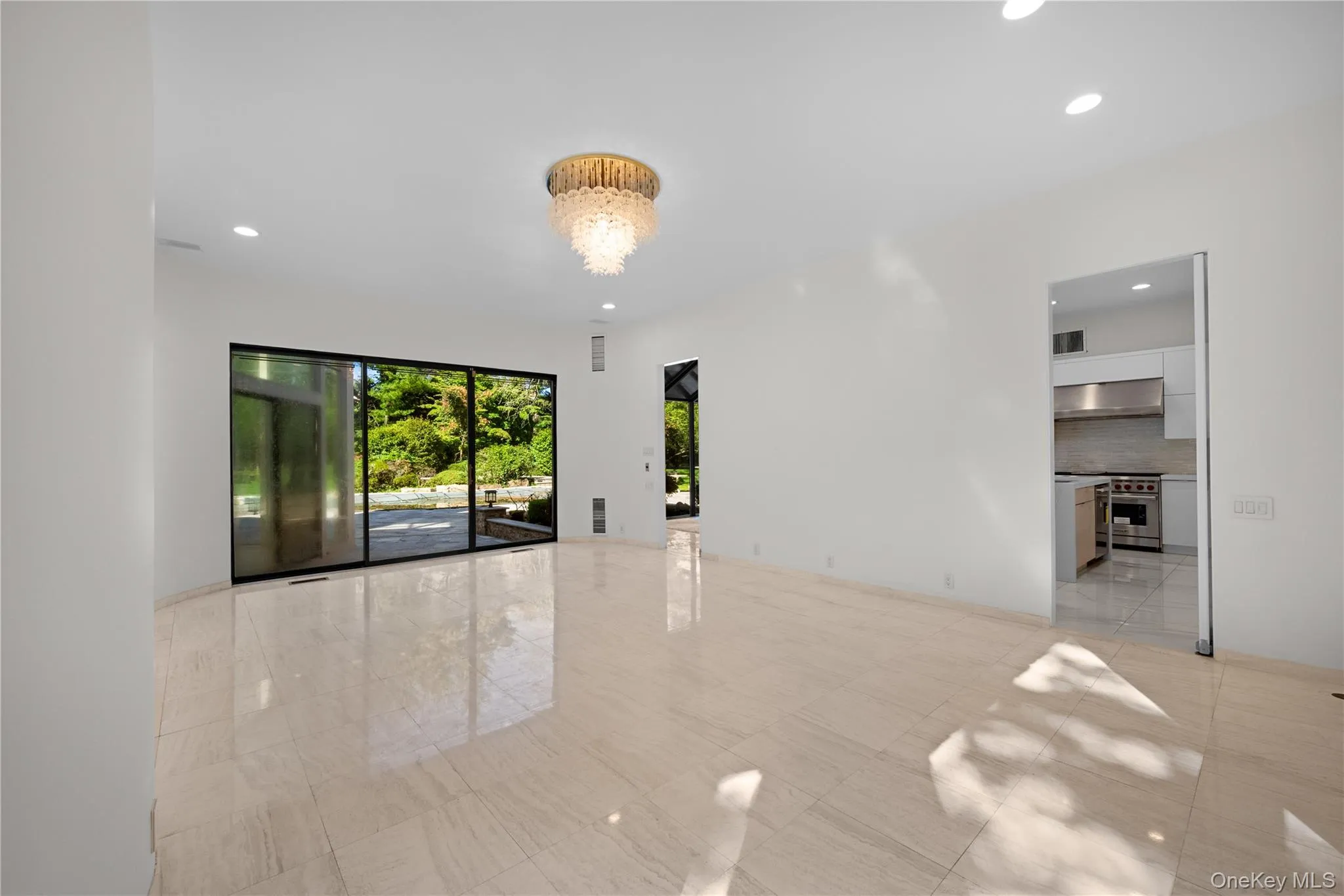 11 Surrey Lane, North Hempstead, NY, 5 Bedrooms Bedrooms, 11 Rooms Rooms,5 BathroomsBathrooms,Residential,For Rent,Surrey,0,1051014 11 Surrey Lane, North Hempstead, NY, 5 Bedrooms Bedrooms, 11 Rooms Rooms,5 BathroomsBathrooms,Residential,For Rent,Surrey,0,1051014