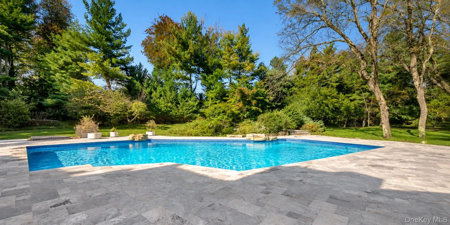 11 Surrey Lane, North Hempstead, NY, 5 Bedrooms Bedrooms, 11 Rooms Rooms,5 BathroomsBathrooms,Residential,For Rent,Surrey,0,1051014 11 Surrey Lane, North Hempstead, NY, 5 Bedrooms Bedrooms, 11 Rooms Rooms,5 BathroomsBathrooms,Residential,For Rent,Surrey,0,1051014