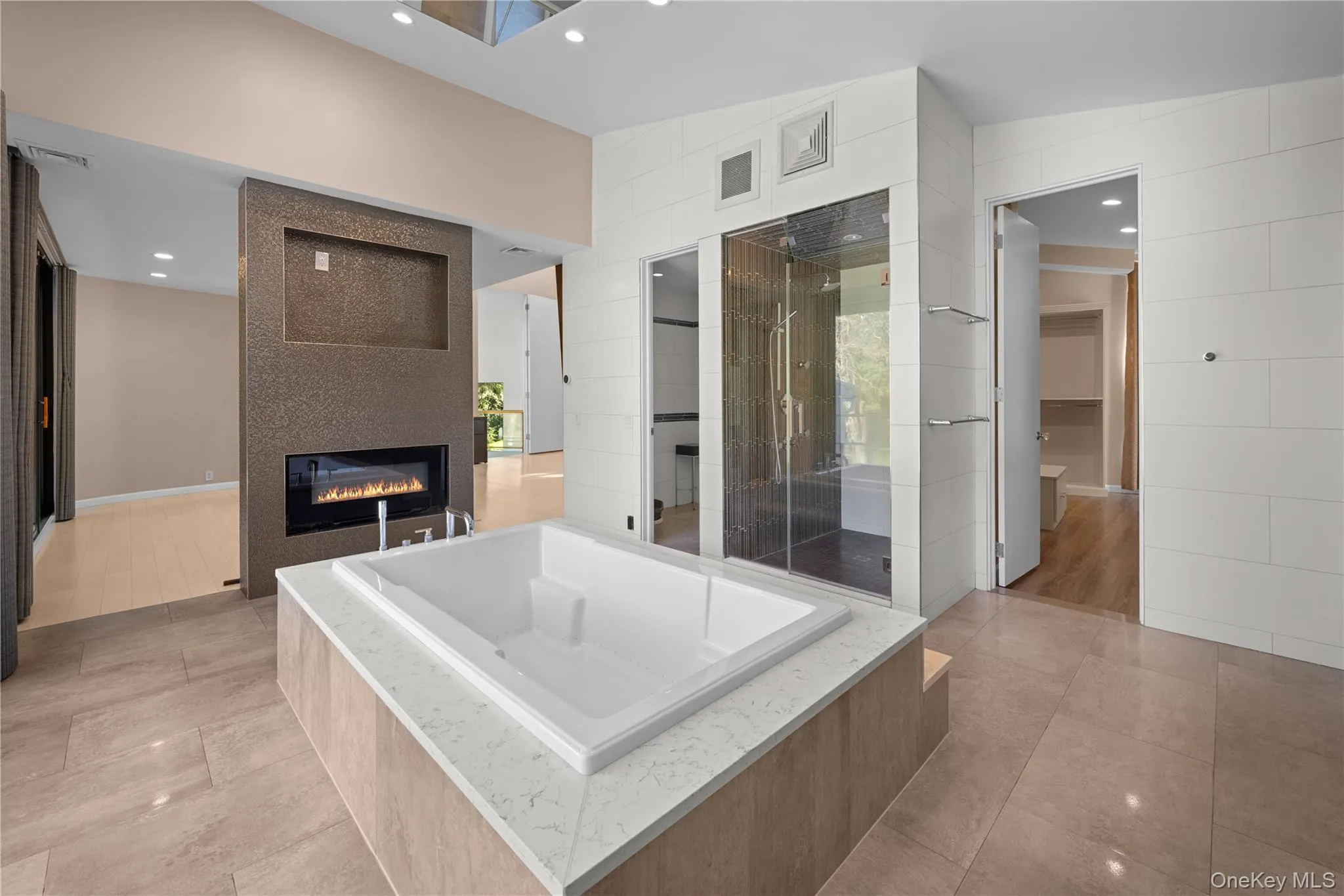 11 Surrey Lane, North Hempstead, NY, 5 Bedrooms Bedrooms, 11 Rooms Rooms,5 BathroomsBathrooms,Residential,For Rent,Surrey,0,1051014 11 Surrey Lane, North Hempstead, NY, 5 Bedrooms Bedrooms, 11 Rooms Rooms,5 BathroomsBathrooms,Residential,For Rent,Surrey,0,1051014
