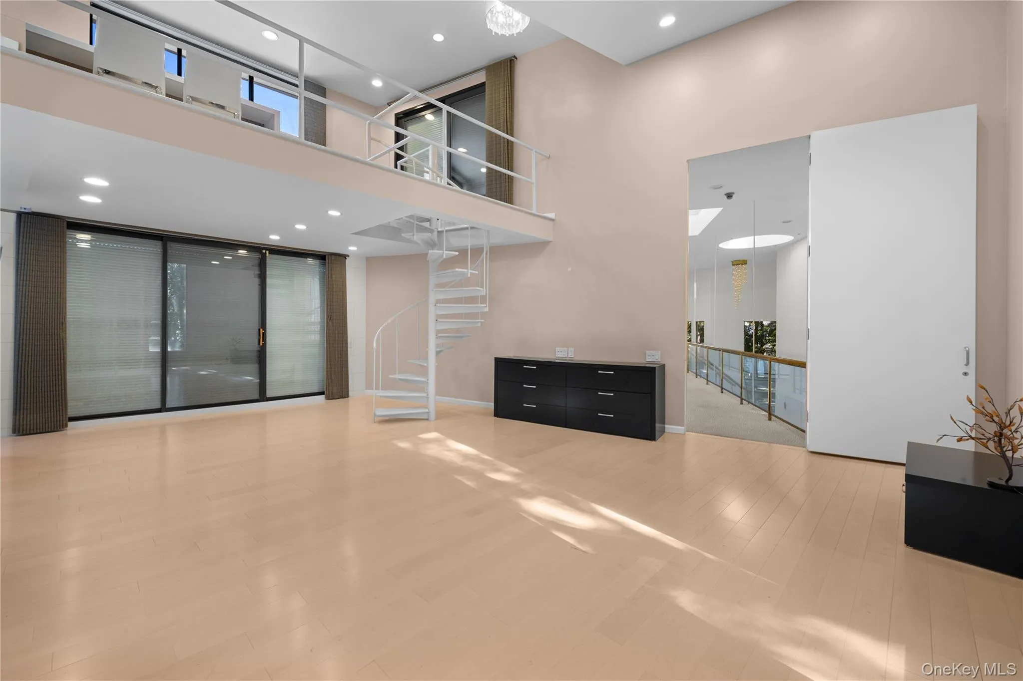 11 Surrey Lane, North Hempstead, NY, 5 Bedrooms Bedrooms, 11 Rooms Rooms,5 BathroomsBathrooms,Residential,For Rent,Surrey,0,1051014 11 Surrey Lane, North Hempstead, NY, 5 Bedrooms Bedrooms, 11 Rooms Rooms,5 BathroomsBathrooms,Residential,For Rent,Surrey,0,1051014