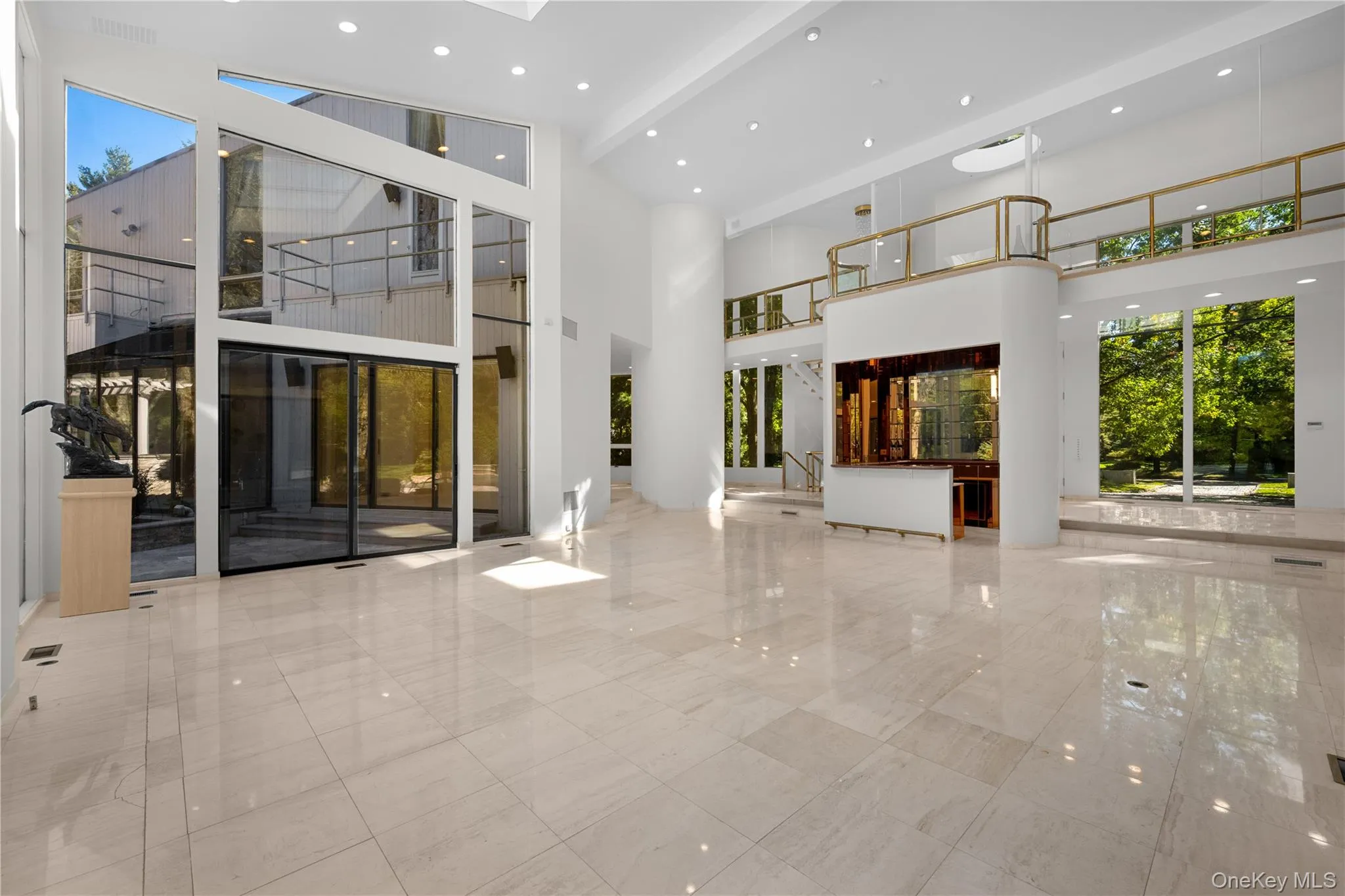 11 Surrey Lane, North Hempstead, NY, 5 Bedrooms Bedrooms, 11 Rooms Rooms,5 BathroomsBathrooms,Residential,For Rent,Surrey,0,1051014 11 Surrey Lane, North Hempstead, NY, 5 Bedrooms Bedrooms, 11 Rooms Rooms,5 BathroomsBathrooms,Residential,For Rent,Surrey,0,1051014