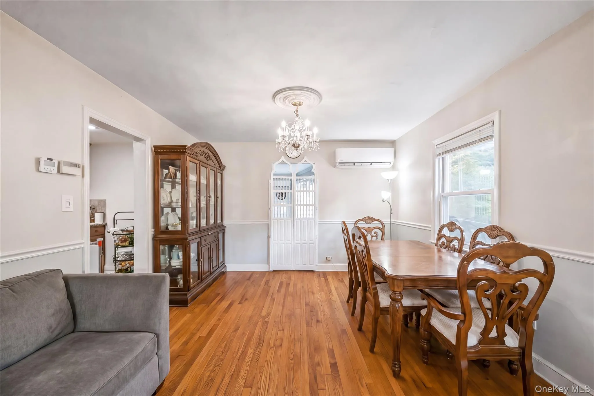 134 Hart Avenue, Yonkers, NY, 2 Bedrooms Bedrooms, 4 Rooms Rooms,2 BathroomsBathrooms,Residential,For Rent,Hart,0,1051021 134 Hart Avenue, Yonkers, NY, 2 Bedrooms Bedrooms, 4 Rooms Rooms,2 BathroomsBathrooms,Residential,For Rent,Hart,0,1051021