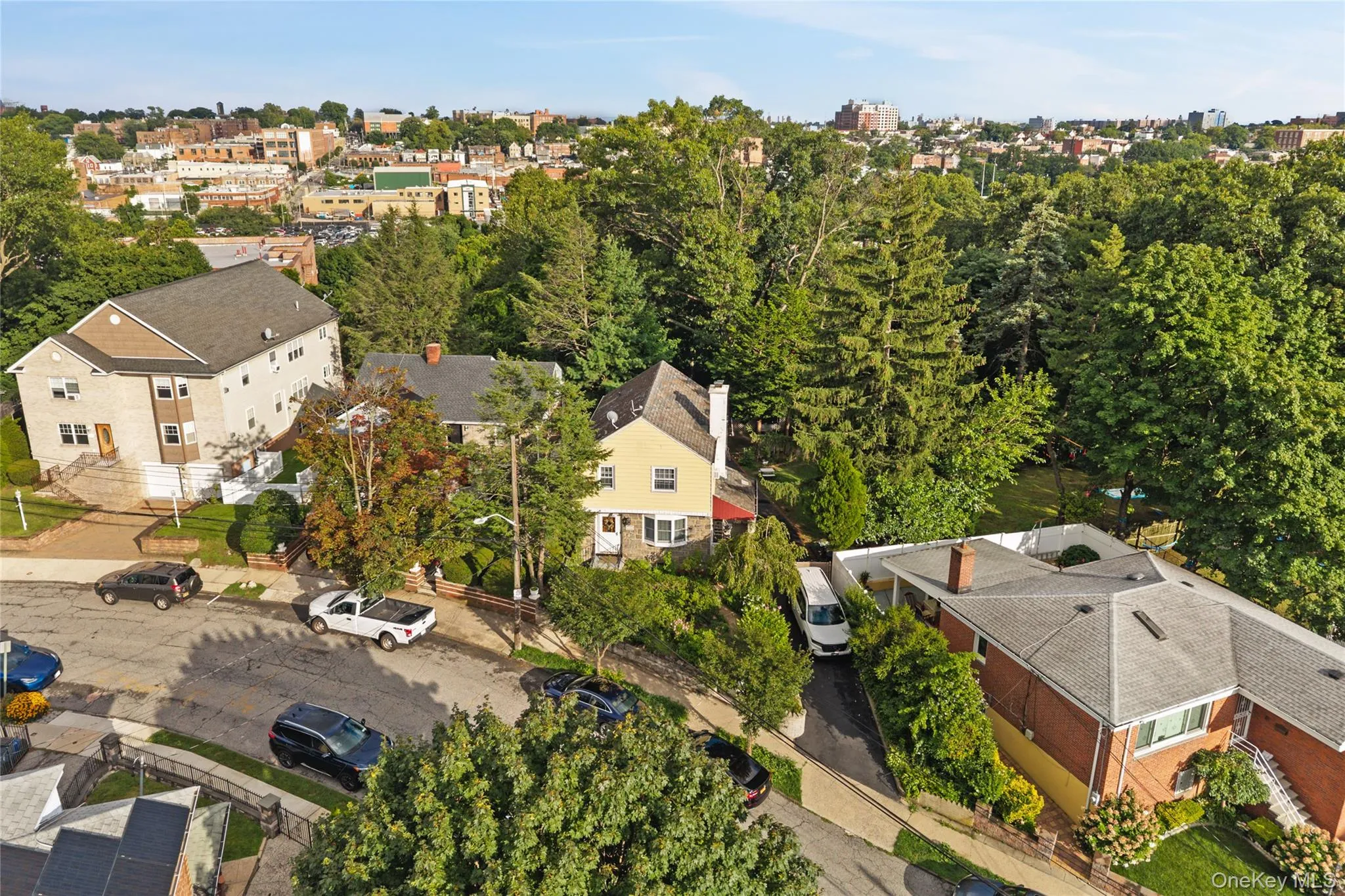 134 Hart Avenue, Yonkers, NY, 2 Bedrooms Bedrooms, 4 Rooms Rooms,2 BathroomsBathrooms,Residential,For Rent,Hart,0,1051021 134 Hart Avenue, Yonkers, NY, 2 Bedrooms Bedrooms, 4 Rooms Rooms,2 BathroomsBathrooms,Residential,For Rent,Hart,0,1051021