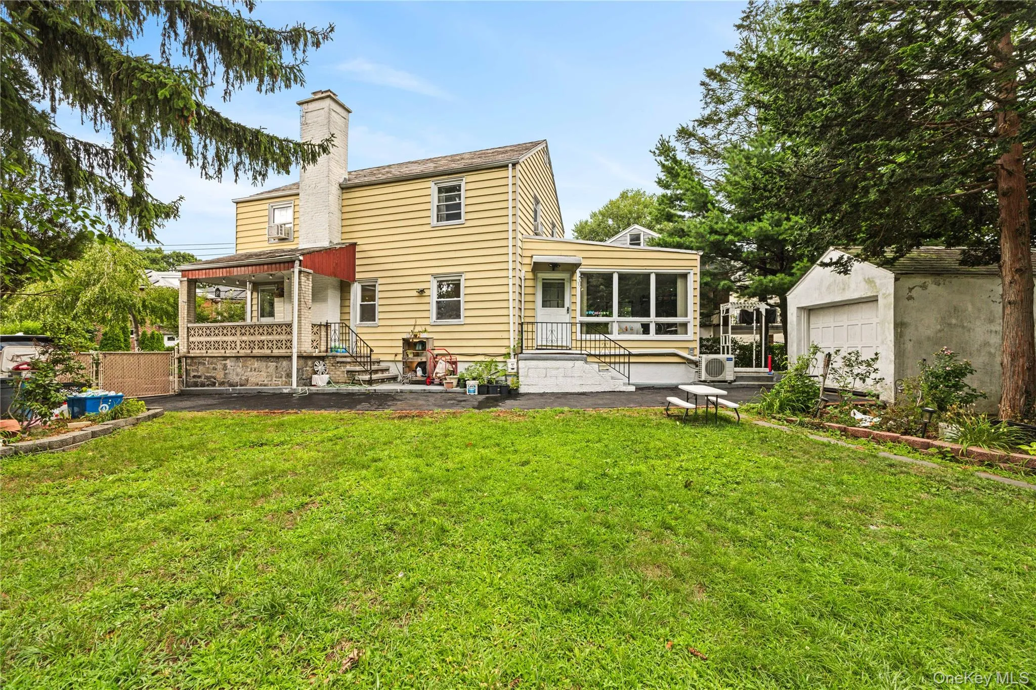 134 Hart Avenue, Yonkers, NY, 2 Bedrooms Bedrooms, 4 Rooms Rooms,2 BathroomsBathrooms,Residential,For Rent,Hart,0,1051021 134 Hart Avenue, Yonkers, NY, 2 Bedrooms Bedrooms, 4 Rooms Rooms,2 BathroomsBathrooms,Residential,For Rent,Hart,0,1051021