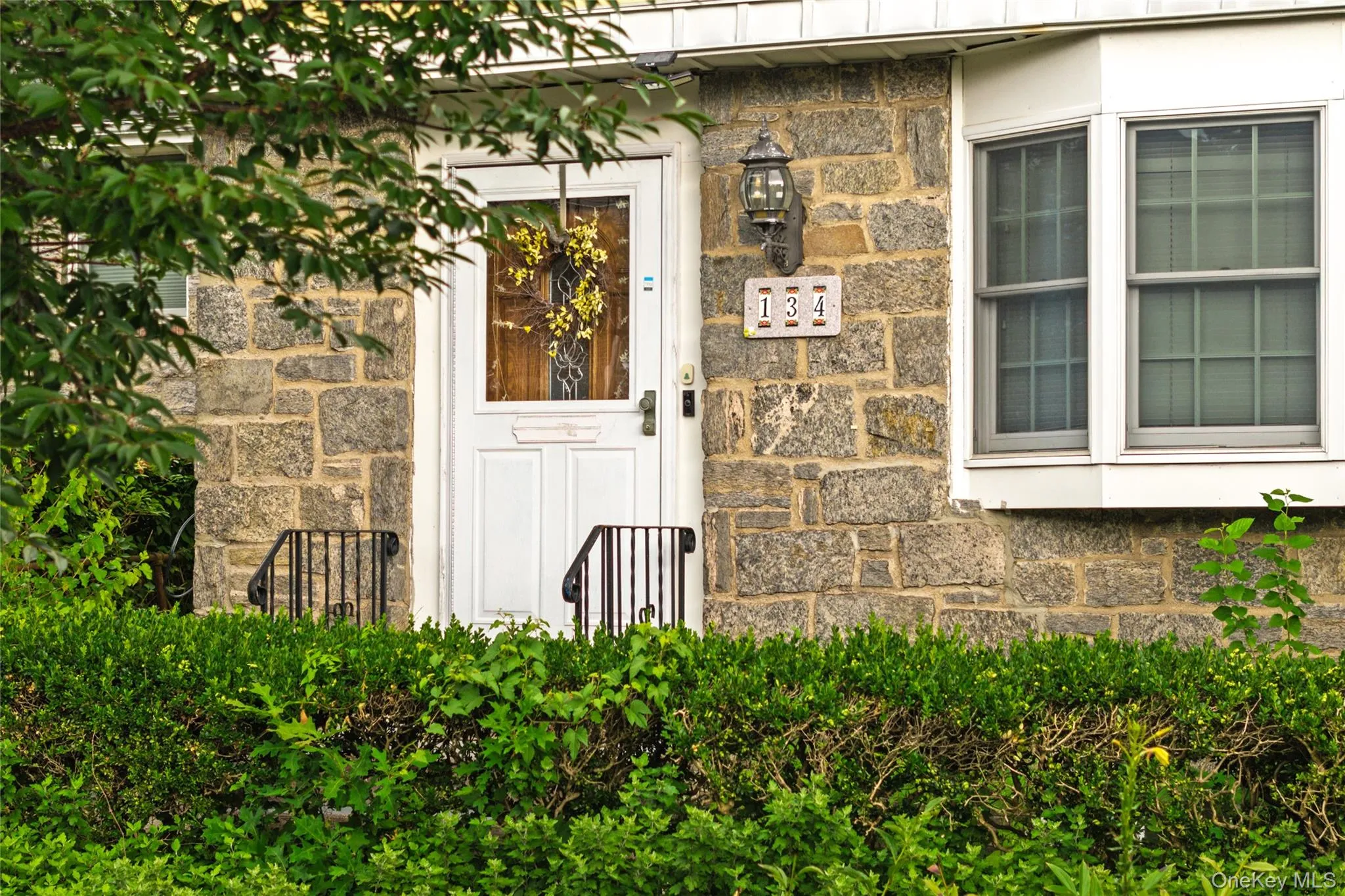 134 Hart Avenue, Yonkers, NY, 2 Bedrooms Bedrooms, 4 Rooms Rooms,2 BathroomsBathrooms,Residential,For Rent,Hart,0,1051021 134 Hart Avenue, Yonkers, NY, 2 Bedrooms Bedrooms, 4 Rooms Rooms,2 BathroomsBathrooms,Residential,For Rent,Hart,0,1051021
