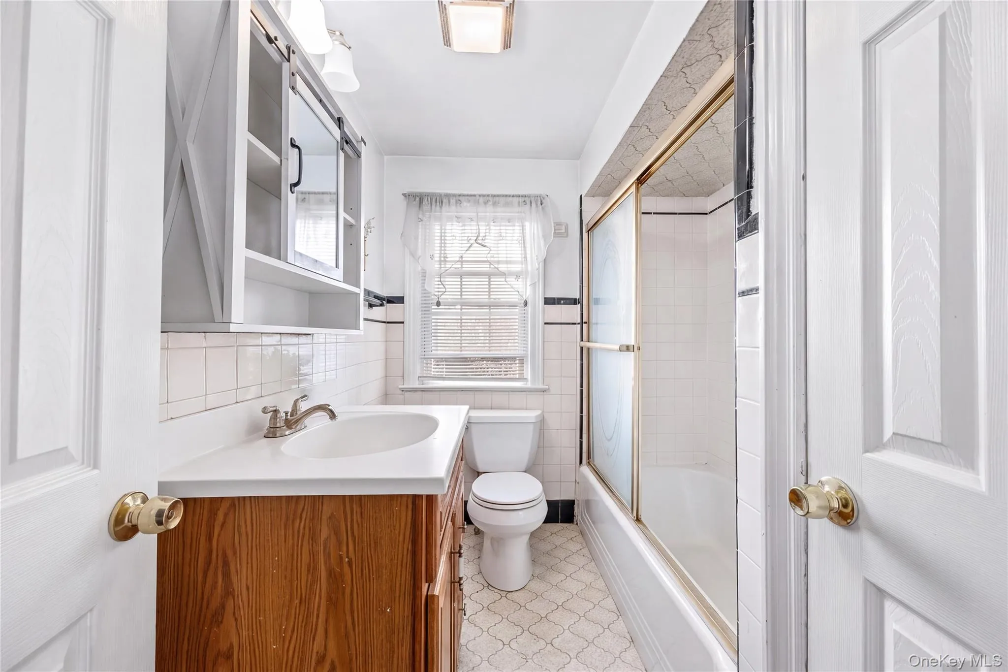 134 Hart Avenue, Yonkers, NY, 2 Bedrooms Bedrooms, 4 Rooms Rooms,2 BathroomsBathrooms,Residential,For Rent,Hart,0,1051021 134 Hart Avenue, Yonkers, NY, 2 Bedrooms Bedrooms, 4 Rooms Rooms,2 BathroomsBathrooms,Residential,For Rent,Hart,0,1051021