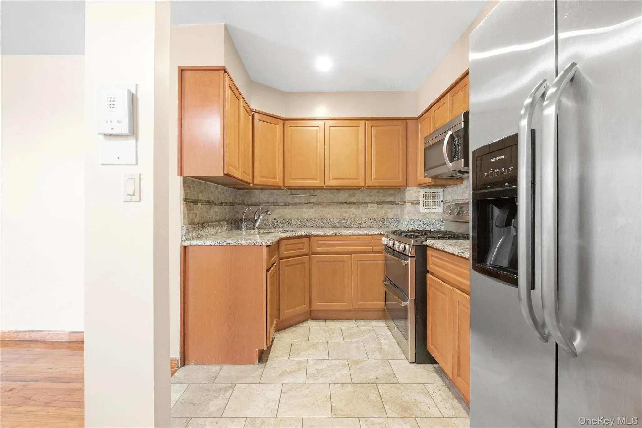 94-11 59th Avenue, New York, NY, 1 Bedroom Bedrooms, 4 Rooms Rooms,1 BathroomBathrooms,Residential,For Rent,59th,0,1051023 94-11 59th Avenue, New York, NY, 1 Bedroom Bedrooms, 4 Rooms Rooms,1 BathroomBathrooms,Residential,For Rent,59th,0,1051023