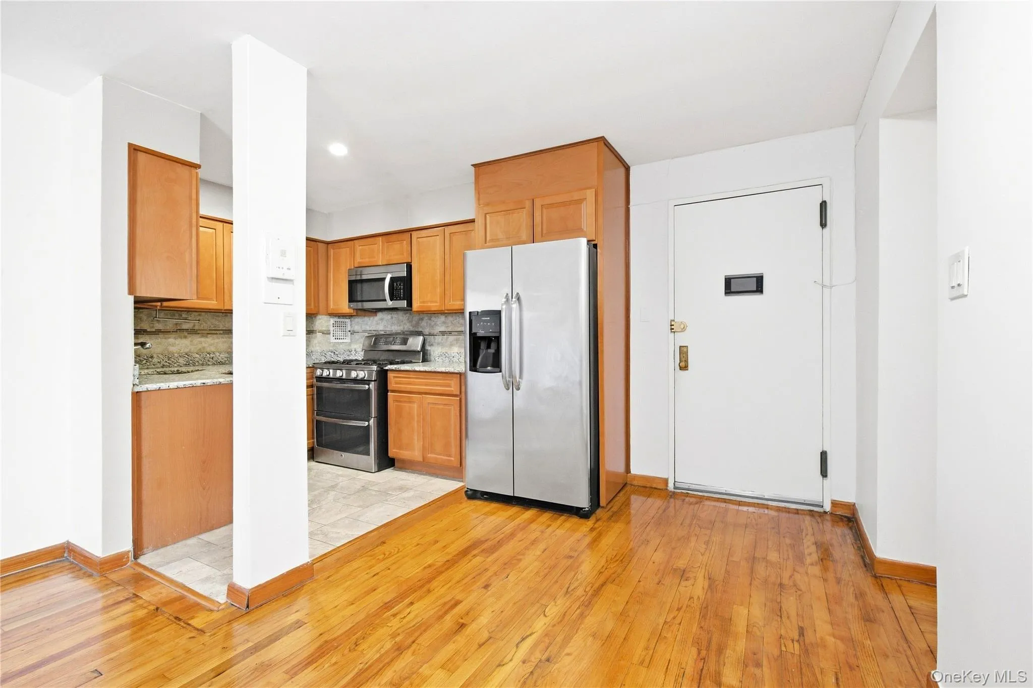 94-11 59th Avenue, New York, NY, 1 Bedroom Bedrooms, 4 Rooms Rooms,1 BathroomBathrooms,Residential,For Rent,59th,0,1051023 94-11 59th Avenue, New York, NY, 1 Bedroom Bedrooms, 4 Rooms Rooms,1 BathroomBathrooms,Residential,For Rent,59th,0,1051023