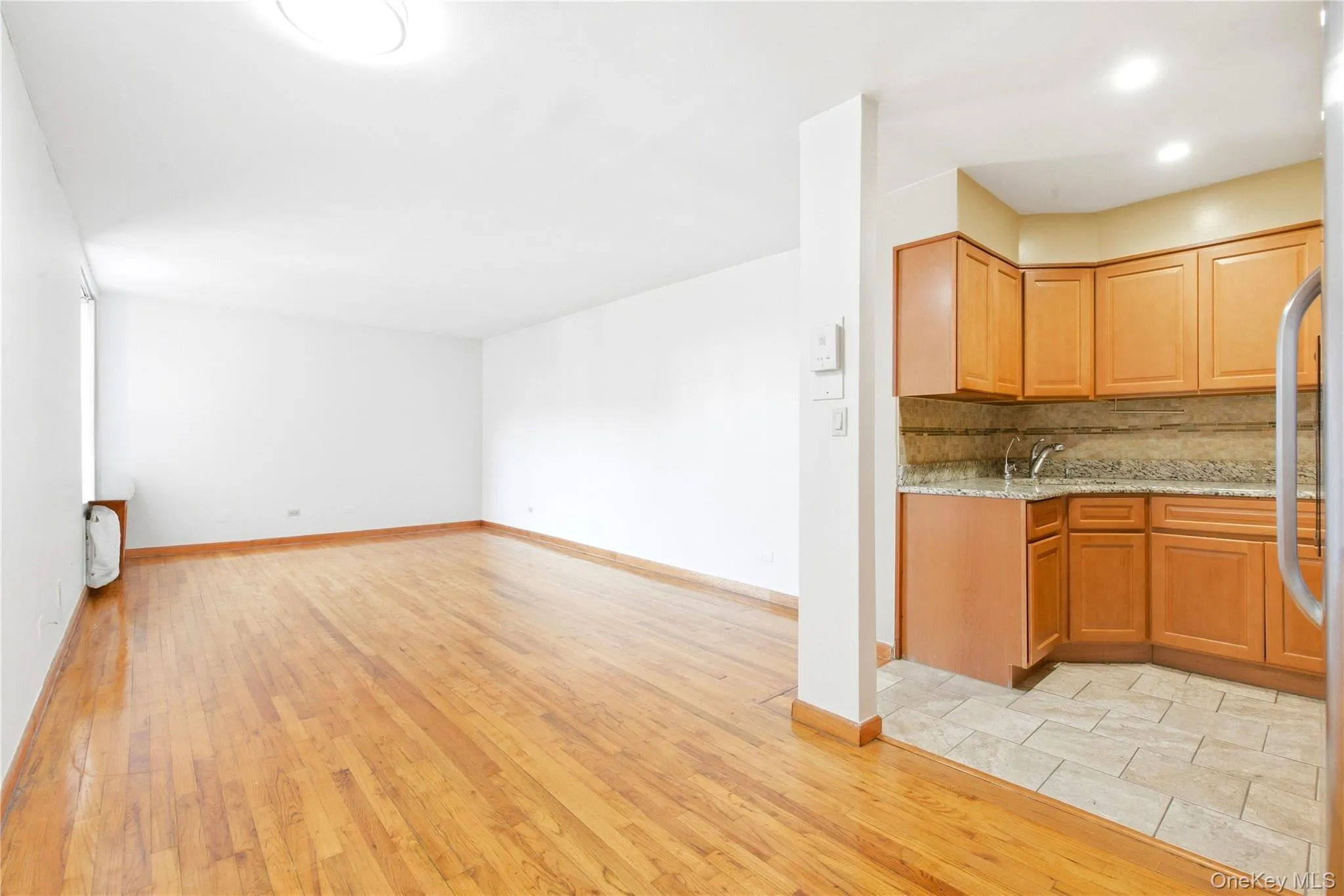 94-11 59th Avenue, New York, NY, 1 Bedroom Bedrooms, 4 Rooms Rooms,1 BathroomBathrooms,Residential,For Rent,59th,0,1051023 94-11 59th Avenue, New York, NY, 1 Bedroom Bedrooms, 4 Rooms Rooms,1 BathroomBathrooms,Residential,For Rent,59th,0,1051023