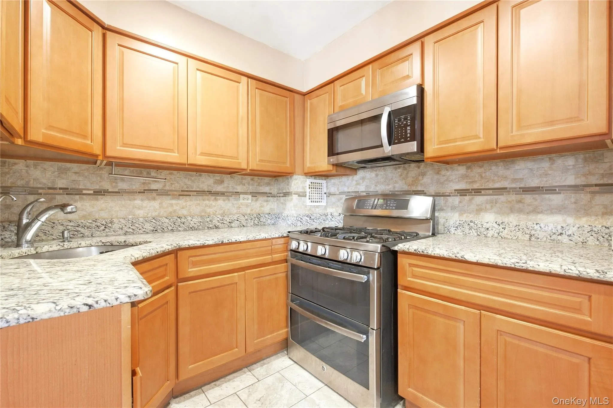 94-11 59th Avenue, New York, NY, 1 Bedroom Bedrooms, 4 Rooms Rooms,1 BathroomBathrooms,Residential,For Rent,59th,0,1051023 94-11 59th Avenue, New York, NY, 1 Bedroom Bedrooms, 4 Rooms Rooms,1 BathroomBathrooms,Residential,For Rent,59th,0,1051023
