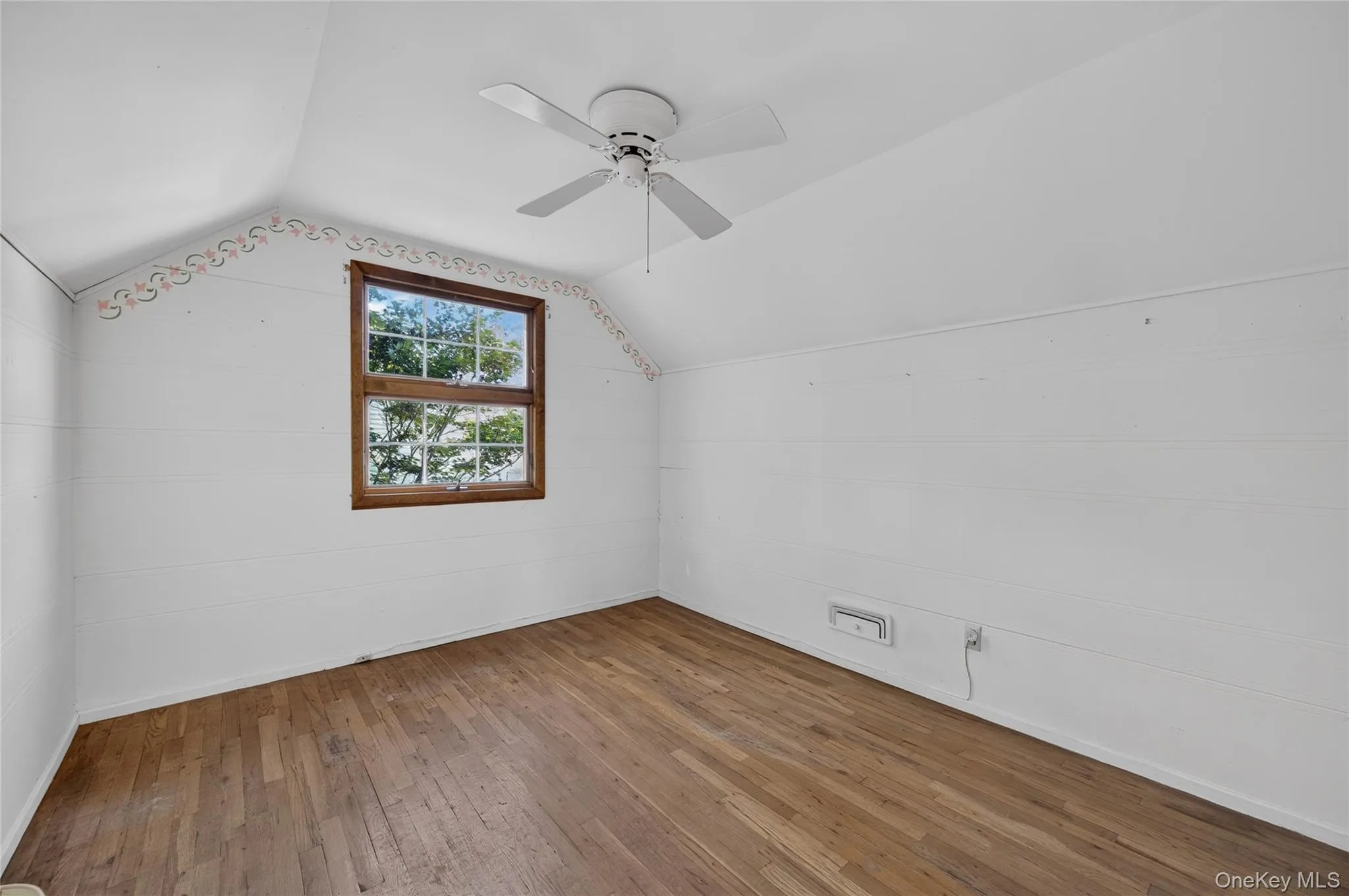 4 Oaktree Lane, Huntington, NY, 3 Bedrooms Bedrooms, 7 Rooms Rooms,1 BathroomBathrooms,Residential,For Rent,Oaktree,0,1051025 4 Oaktree Lane, Huntington, NY, 3 Bedrooms Bedrooms, 7 Rooms Rooms,1 BathroomBathrooms,Residential,For Rent,Oaktree,0,1051025