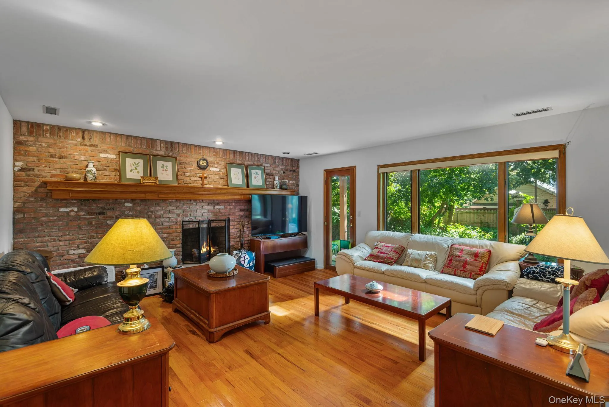 210 Lewis Road, Huntington, NY, 3 Bedroom Bedrooms, 7 Room Rooms,1 BathroomBathrooms,Residential Lease,For Rent,Lewis,0,1051029 210 Lewis Road, Huntington, NY, 3 Bedroom Bedrooms, 7 Room Rooms,1 BathroomBathrooms,Residential Lease,For Rent,Lewis,0,1051029