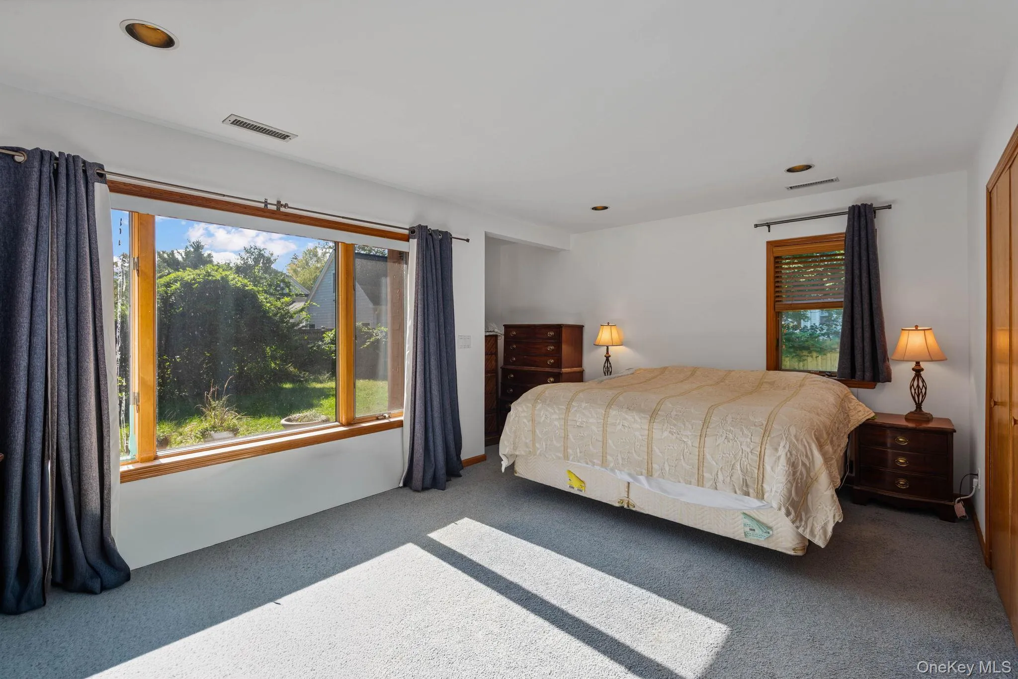 210 Lewis Road, Huntington, NY, 3 Bedroom Bedrooms, 7 Room Rooms,1 BathroomBathrooms,Residential Lease,For Rent,Lewis,0,1051029 210 Lewis Road, Huntington, NY, 3 Bedroom Bedrooms, 7 Room Rooms,1 BathroomBathrooms,Residential Lease,For Rent,Lewis,0,1051029