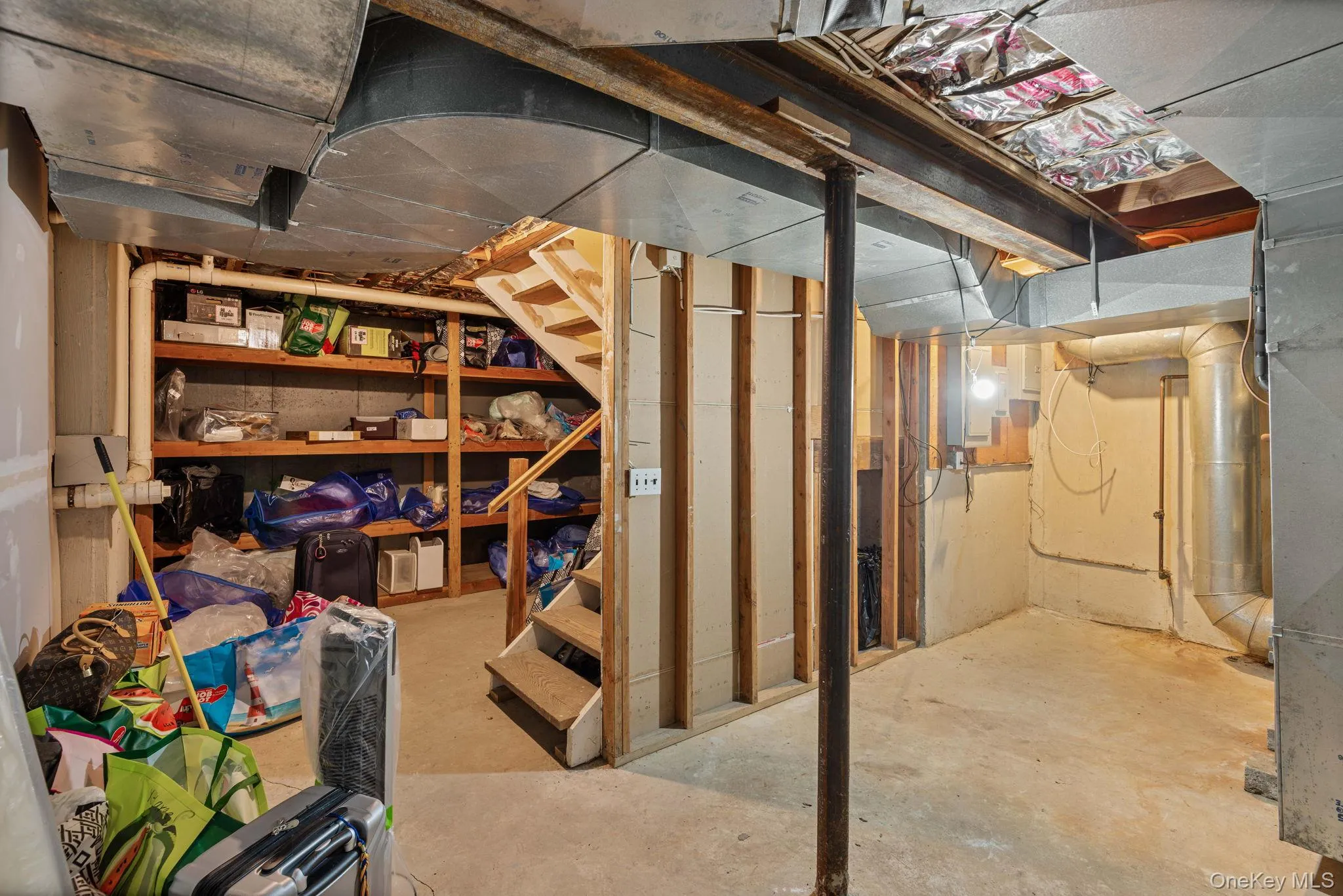 210 Lewis Road, Huntington, NY, 3 Bedroom Bedrooms, 7 Room Rooms,1 BathroomBathrooms,Residential Lease,For Rent,Lewis,0,1051029 210 Lewis Road, Huntington, NY, 3 Bedroom Bedrooms, 7 Room Rooms,1 BathroomBathrooms,Residential Lease,For Rent,Lewis,0,1051029