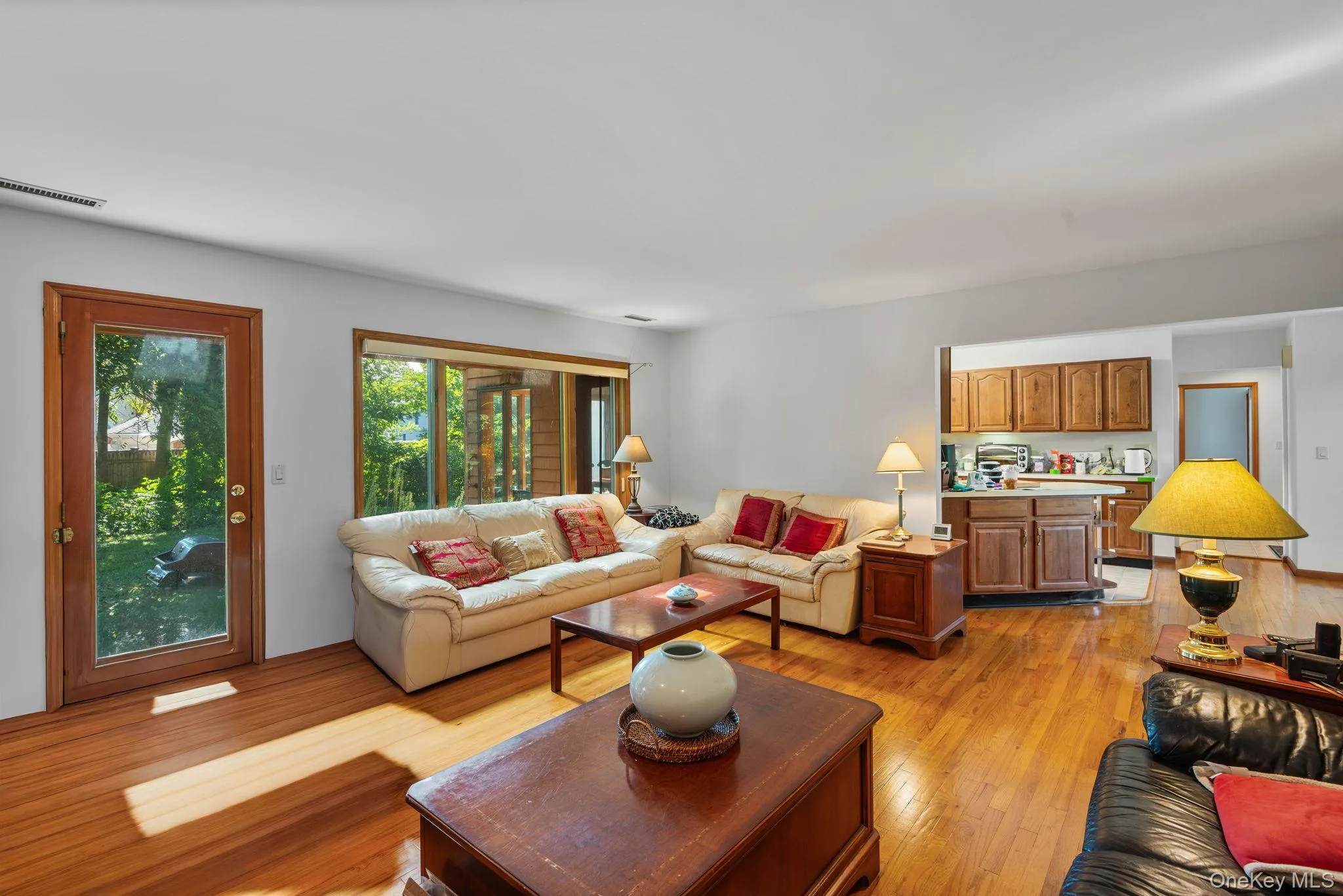210 Lewis Road, Huntington, NY, 3 Bedroom Bedrooms, 7 Room Rooms,1 BathroomBathrooms,Residential Lease,For Rent,Lewis,0,1051029 210 Lewis Road, Huntington, NY, 3 Bedroom Bedrooms, 7 Room Rooms,1 BathroomBathrooms,Residential Lease,For Rent,Lewis,0,1051029