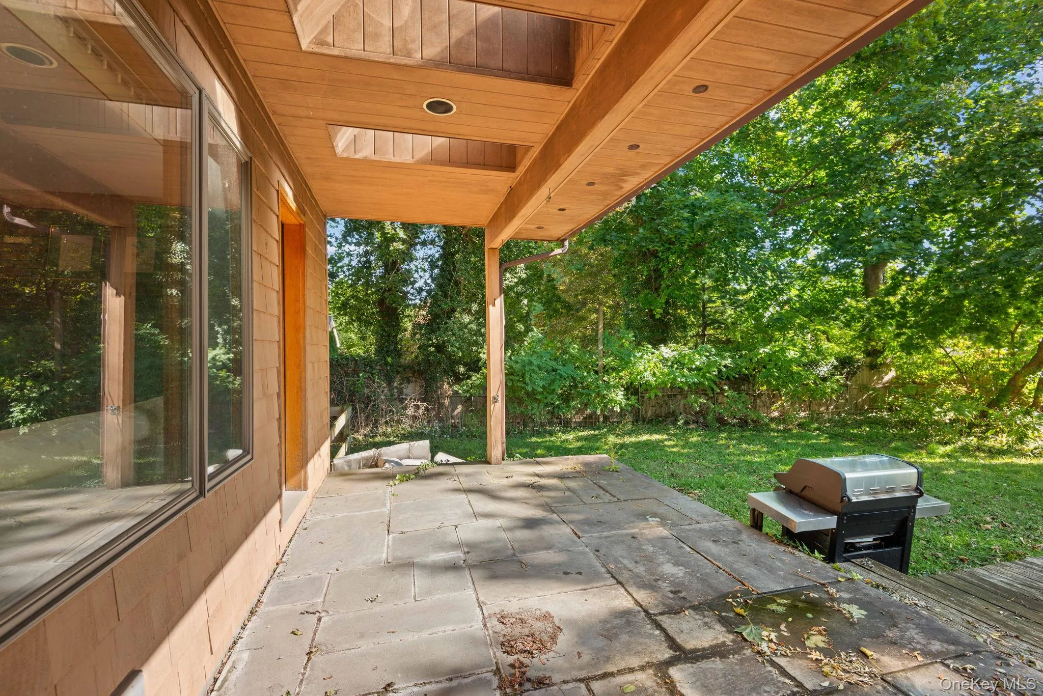 210 Lewis Road, Huntington, NY, 3 Bedroom Bedrooms, 7 Room Rooms,1 BathroomBathrooms,Residential Lease,For Rent,Lewis,0,1051029 210 Lewis Road, Huntington, NY, 3 Bedroom Bedrooms, 7 Room Rooms,1 BathroomBathrooms,Residential Lease,For Rent,Lewis,0,1051029