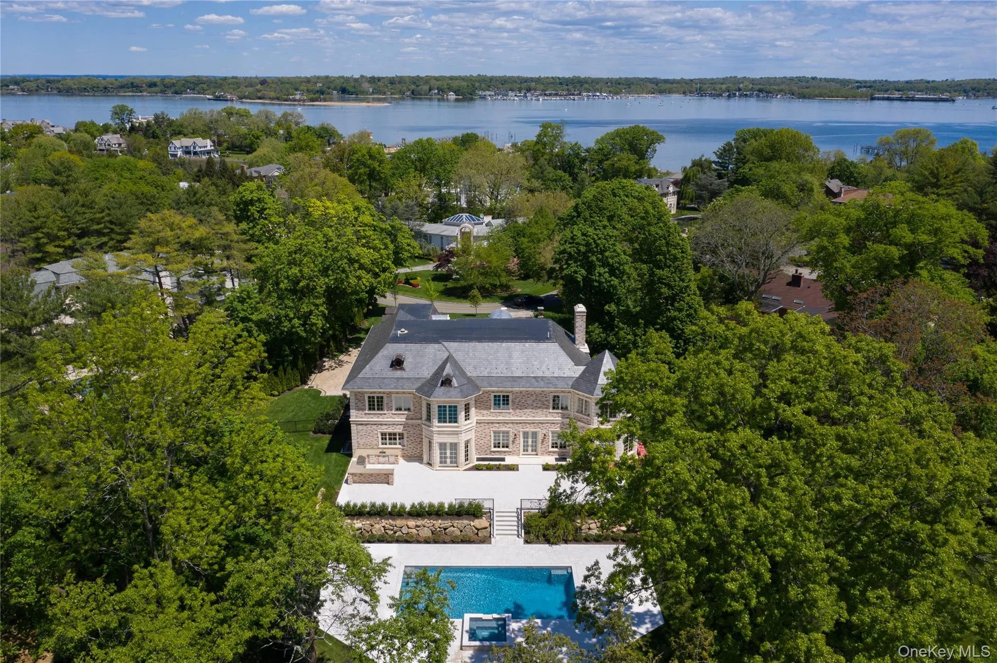 6 Foxwood Road, North Hempstead, NY, 6 Bedrooms Bedrooms, 12 Rooms Rooms,5 BathroomsBathrooms,Residential,For Rent,Foxwood,0,1051034 6 Foxwood Road, North Hempstead, NY, 6 Bedrooms Bedrooms, 12 Rooms Rooms,5 BathroomsBathrooms,Residential,For Rent,Foxwood,0,1051034