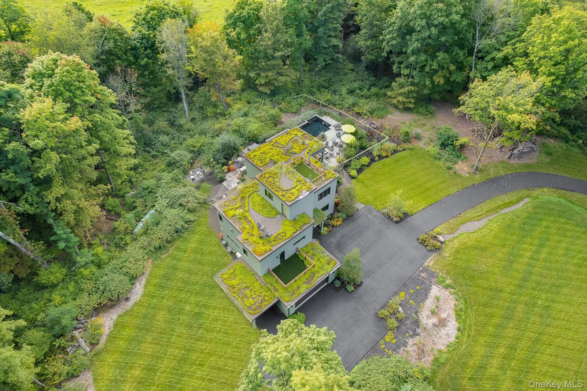 215 Smith Road, Poughkeepsie (town), NY, 3 Bedrooms Bedrooms, 10 Rooms Rooms,3 BathroomsBathrooms,Residential,For Rent,Smith,0,1051035 215 Smith Road, Poughkeepsie (town), NY, 3 Bedrooms Bedrooms, 10 Rooms Rooms,3 BathroomsBathrooms,Residential,For Rent,Smith,0,1051035