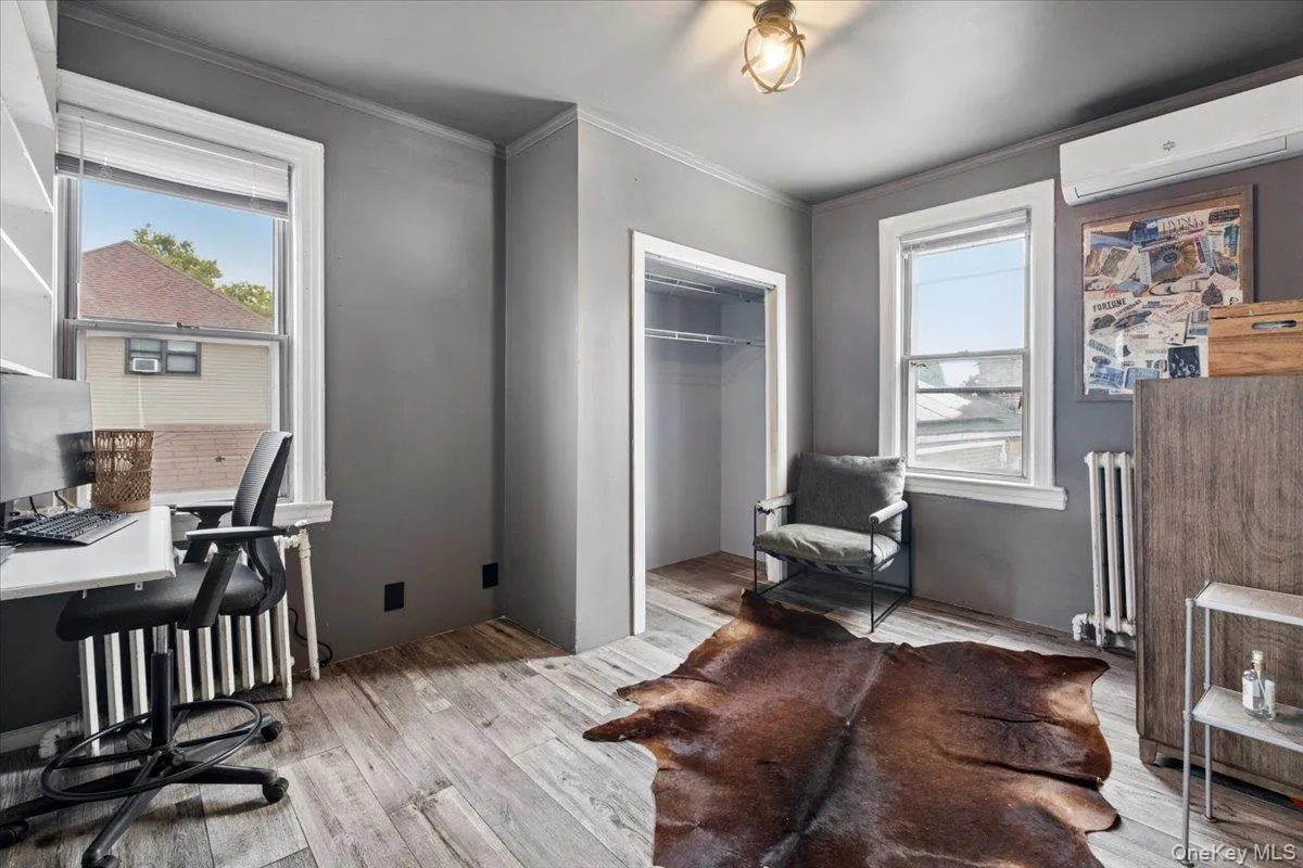 2760 Hering Avenue, New York, NY, 3 Bedrooms Bedrooms, 8 Rooms Rooms,2 BathroomsBathrooms,Residential,For Rent,Hering,0,1051036 2760 Hering Avenue, New York, NY, 3 Bedrooms Bedrooms, 8 Rooms Rooms,2 BathroomsBathrooms,Residential,For Rent,Hering,0,1051036