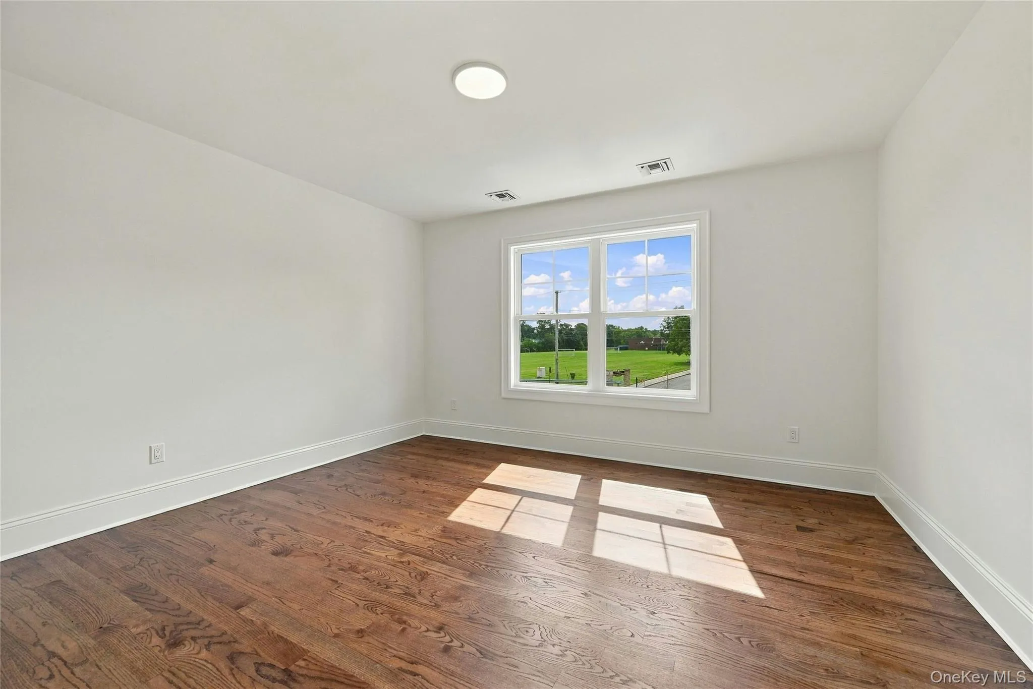 469 Clay Pitts Road, Huntington, NY, 4 Bedrooms Bedrooms, 8 Rooms Rooms,3 BathroomsBathrooms,Residential,For Rent,Clay Pitts,0,1051038 469 Clay Pitts Road, Huntington, NY, 4 Bedrooms Bedrooms, 8 Rooms Rooms,3 BathroomsBathrooms,Residential,For Rent,Clay Pitts,0,1051038