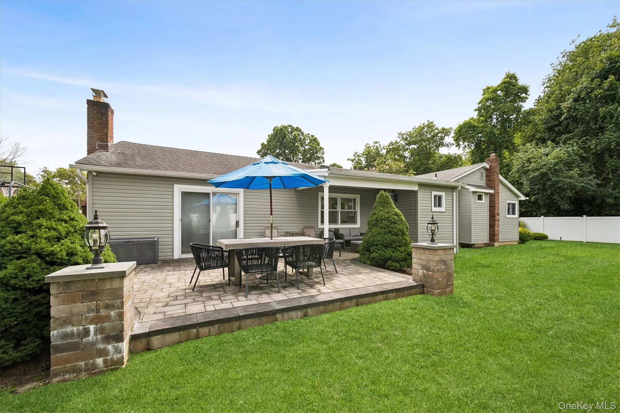301 Vernon Street, Huntington, NY, 4 Bedrooms Bedrooms, 8 Rooms Rooms,2 BathroomsBathrooms,Residential,For Rent,Vernon,0,1051041 301 Vernon Street, Huntington, NY, 4 Bedrooms Bedrooms, 8 Rooms Rooms,2 BathroomsBathrooms,Residential,For Rent,Vernon,0,1051041