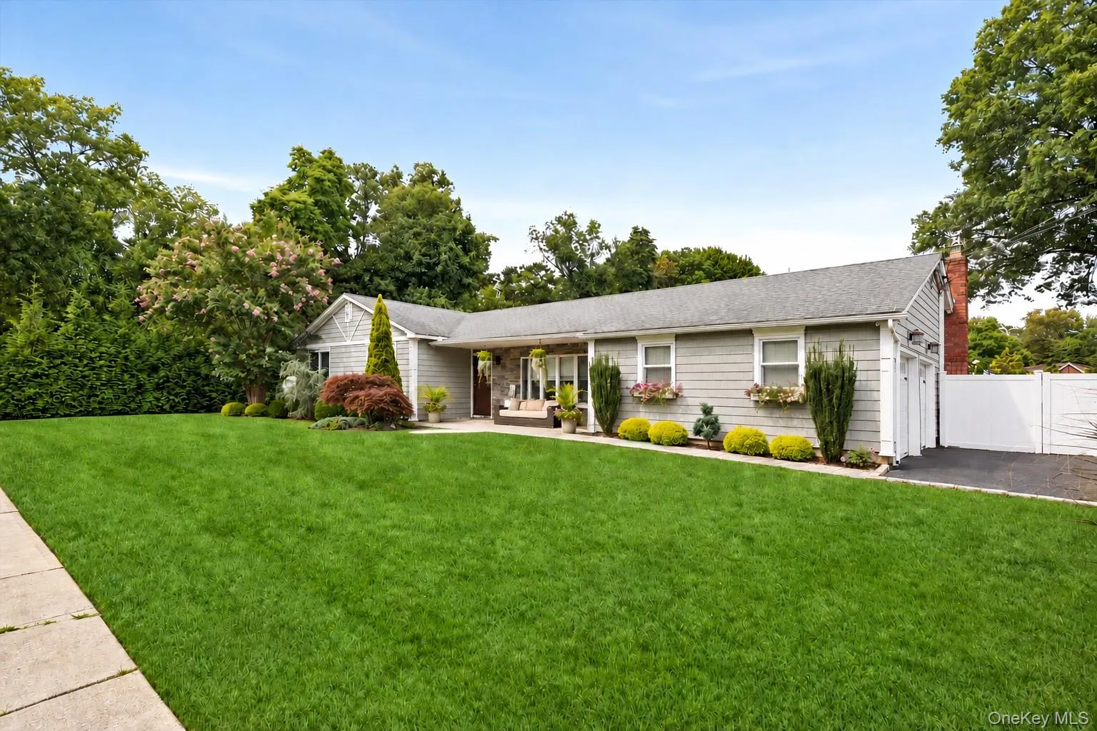 301 Vernon Street, Huntington, NY, 4 Bedrooms Bedrooms, 8 Rooms Rooms,2 BathroomsBathrooms,Residential,For Rent,Vernon,0,1051041 301 Vernon Street, Huntington, NY, 4 Bedrooms Bedrooms, 8 Rooms Rooms,2 BathroomsBathrooms,Residential,For Rent,Vernon,0,1051041