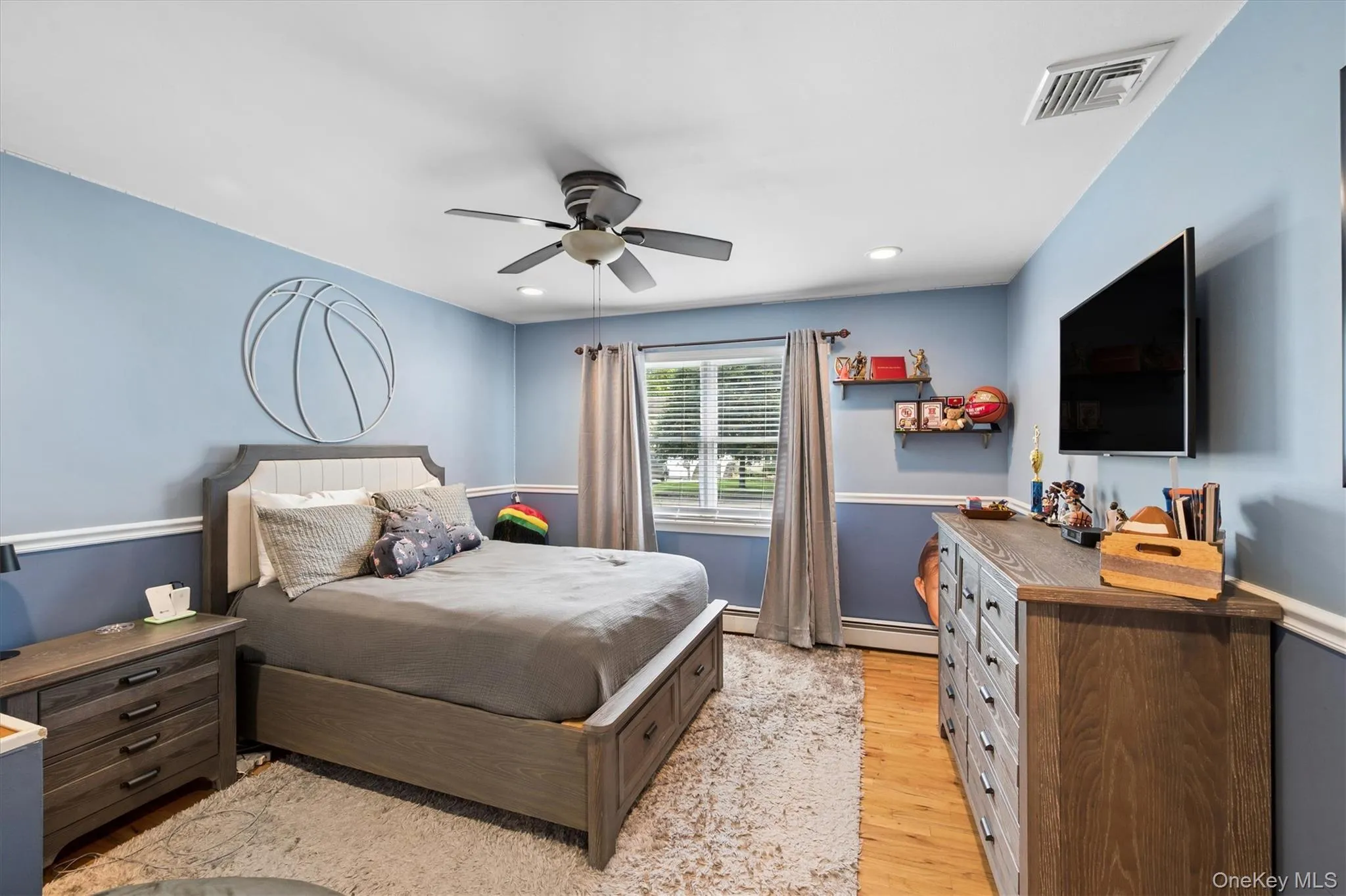 301 Vernon Street, Huntington, NY, 4 Bedrooms Bedrooms, 8 Rooms Rooms,2 BathroomsBathrooms,Residential,For Rent,Vernon,0,1051041 301 Vernon Street, Huntington, NY, 4 Bedrooms Bedrooms, 8 Rooms Rooms,2 BathroomsBathrooms,Residential,For Rent,Vernon,0,1051041