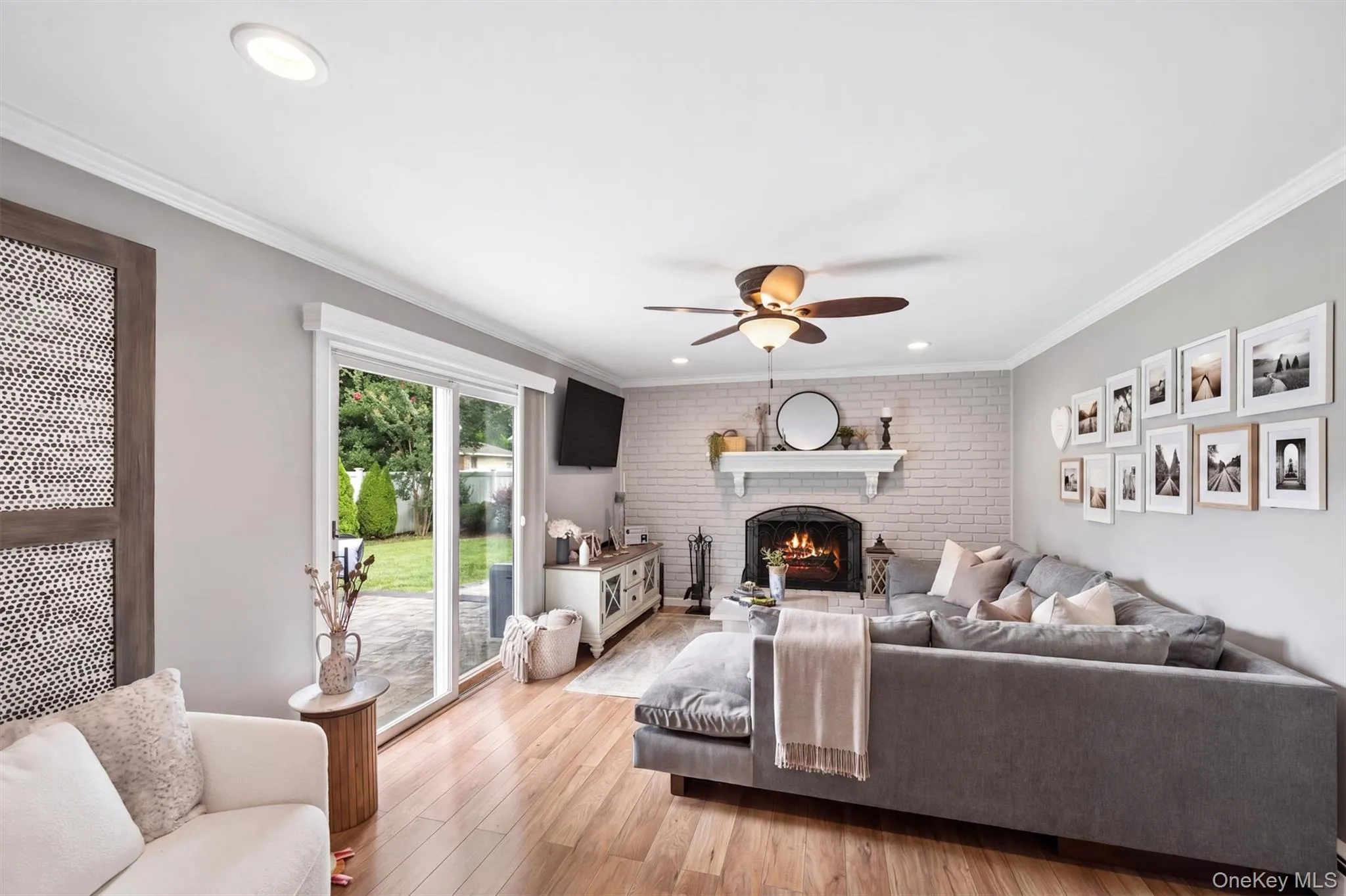 301 Vernon Street, Huntington, NY, 4 Bedrooms Bedrooms, 8 Rooms Rooms,2 BathroomsBathrooms,Residential,For Rent,Vernon,0,1051041 301 Vernon Street, Huntington, NY, 4 Bedrooms Bedrooms, 8 Rooms Rooms,2 BathroomsBathrooms,Residential,For Rent,Vernon,0,1051041