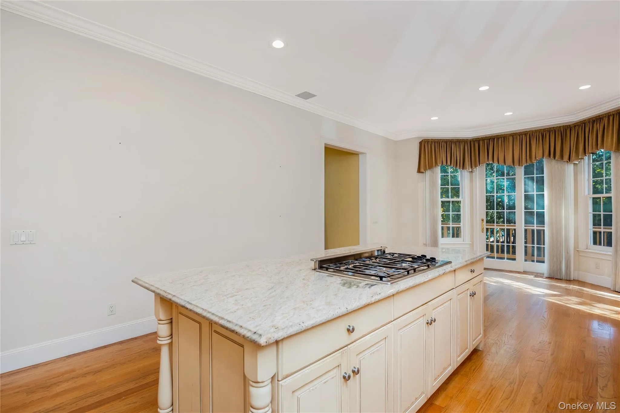 61 Charney Court, North Hempstead, NY, 6 Bedrooms Bedrooms, 13 Rooms Rooms,4 BathroomsBathrooms,Residential,For Rent,Charney,0,1051044 61 Charney Court, North Hempstead, NY, 6 Bedrooms Bedrooms, 13 Rooms Rooms,4 BathroomsBathrooms,Residential,For Rent,Charney,0,1051044