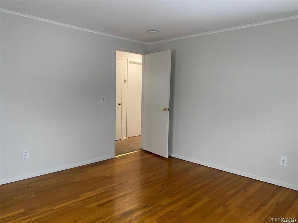 50 Grand Place, Huntington, NY, 2 Bedroom Bedrooms, 4 Room Rooms,1 BathroomBathrooms,Residential Lease,For Rent,Grand,0,1051056 50 Grand Place, Huntington, NY, 2 Bedroom Bedrooms, 4 Room Rooms,1 BathroomBathrooms,Residential Lease,For Rent,Grand,0,1051056