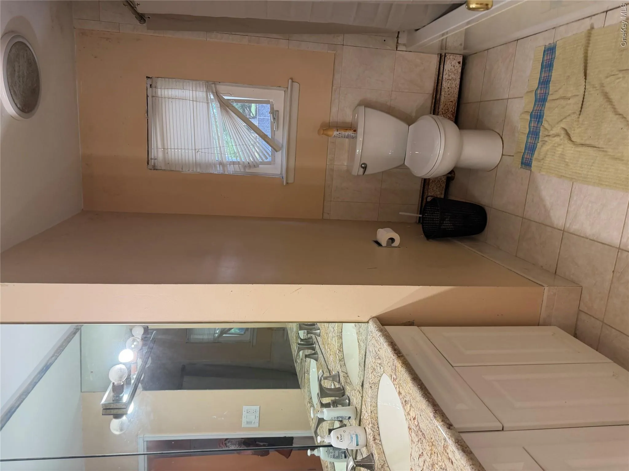 Guest bath on 3rd floor Guest bath on 3rd floor