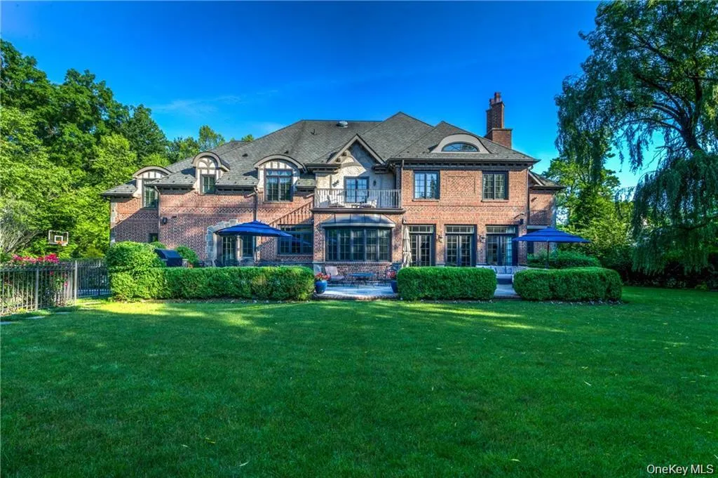 270 Trenor Drive, New Rochelle, NY, 7 Bedrooms Bedrooms, 15 Rooms Rooms,7 BathroomsBathrooms,Residential,For Rent,Trenor,0,1051060 270 Trenor Drive, New Rochelle, NY, 7 Bedrooms Bedrooms, 15 Rooms Rooms,7 BathroomsBathrooms,Residential,For Rent,Trenor,0,1051060
