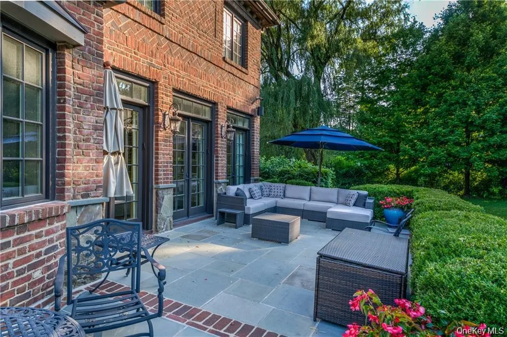 270 Trenor Drive, New Rochelle, NY, 7 Bedrooms Bedrooms, 15 Rooms Rooms,7 BathroomsBathrooms,Residential,For Rent,Trenor,0,1051060 270 Trenor Drive, New Rochelle, NY, 7 Bedrooms Bedrooms, 15 Rooms Rooms,7 BathroomsBathrooms,Residential,For Rent,Trenor,0,1051060
