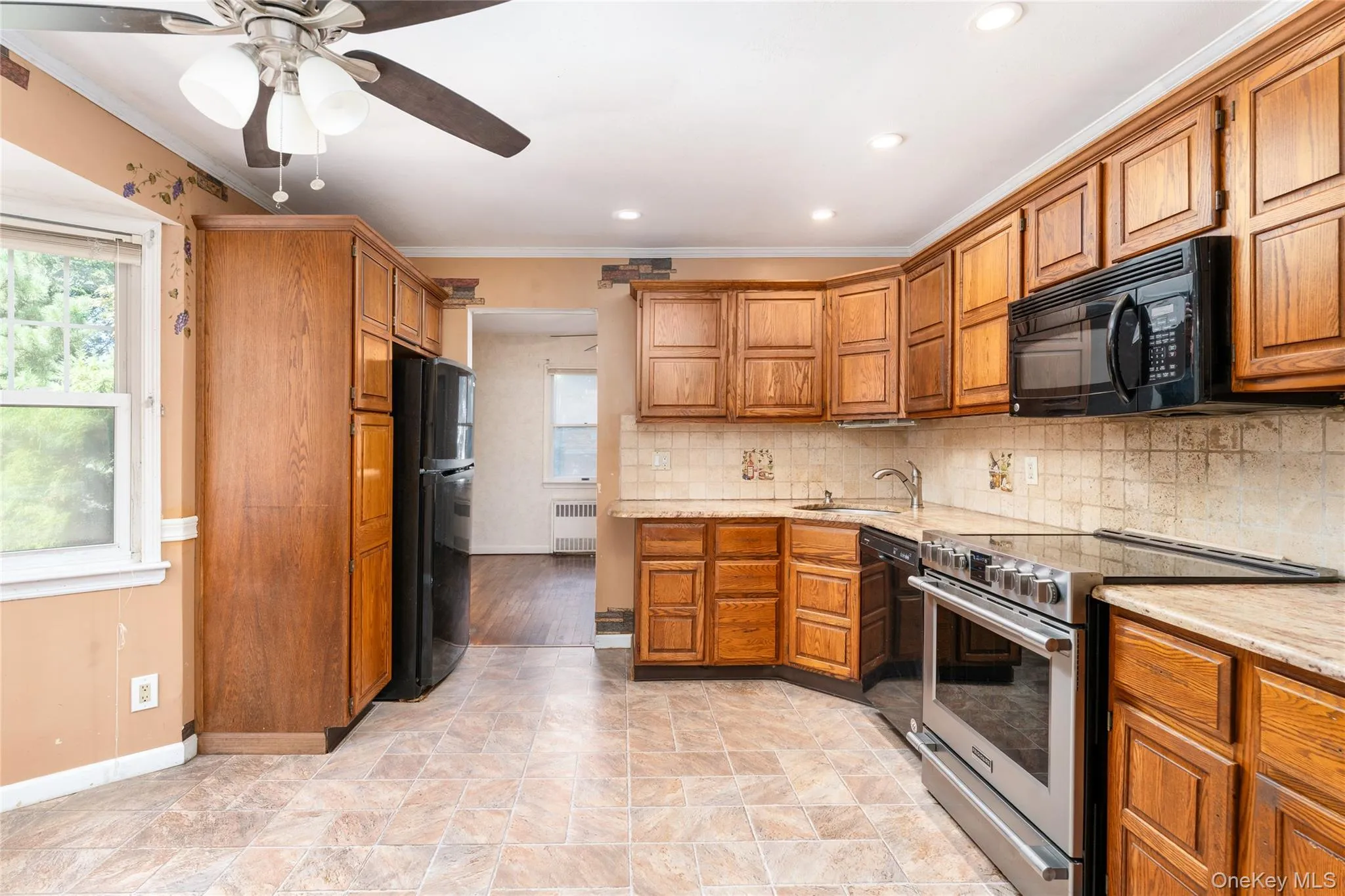16 Heritage Place, Smithtown, NY, 4 Bedrooms Bedrooms, 9 Rooms Rooms,2 BathroomsBathrooms,Residential,For Rent,Heritage,0,1051061 16 Heritage Place, Smithtown, NY, 4 Bedrooms Bedrooms, 9 Rooms Rooms,2 BathroomsBathrooms,Residential,For Rent,Heritage,0,1051061