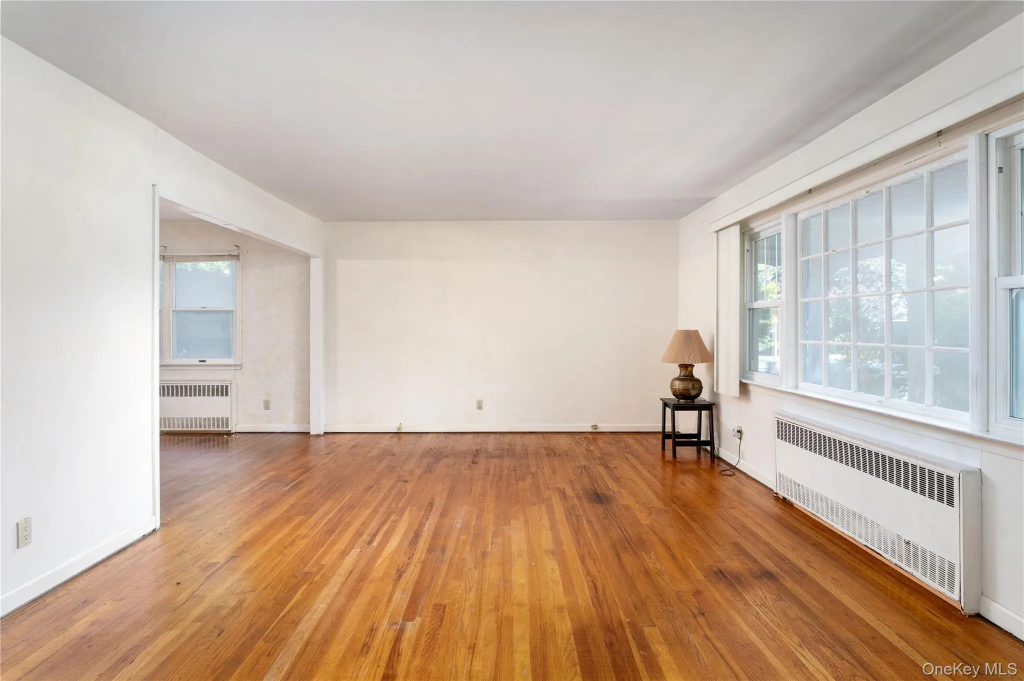 16 Heritage Place, Smithtown, NY, 4 Bedrooms Bedrooms, 9 Rooms Rooms,2 BathroomsBathrooms,Residential,For Rent,Heritage,0,1051061 16 Heritage Place, Smithtown, NY, 4 Bedrooms Bedrooms, 9 Rooms Rooms,2 BathroomsBathrooms,Residential,For Rent,Heritage,0,1051061