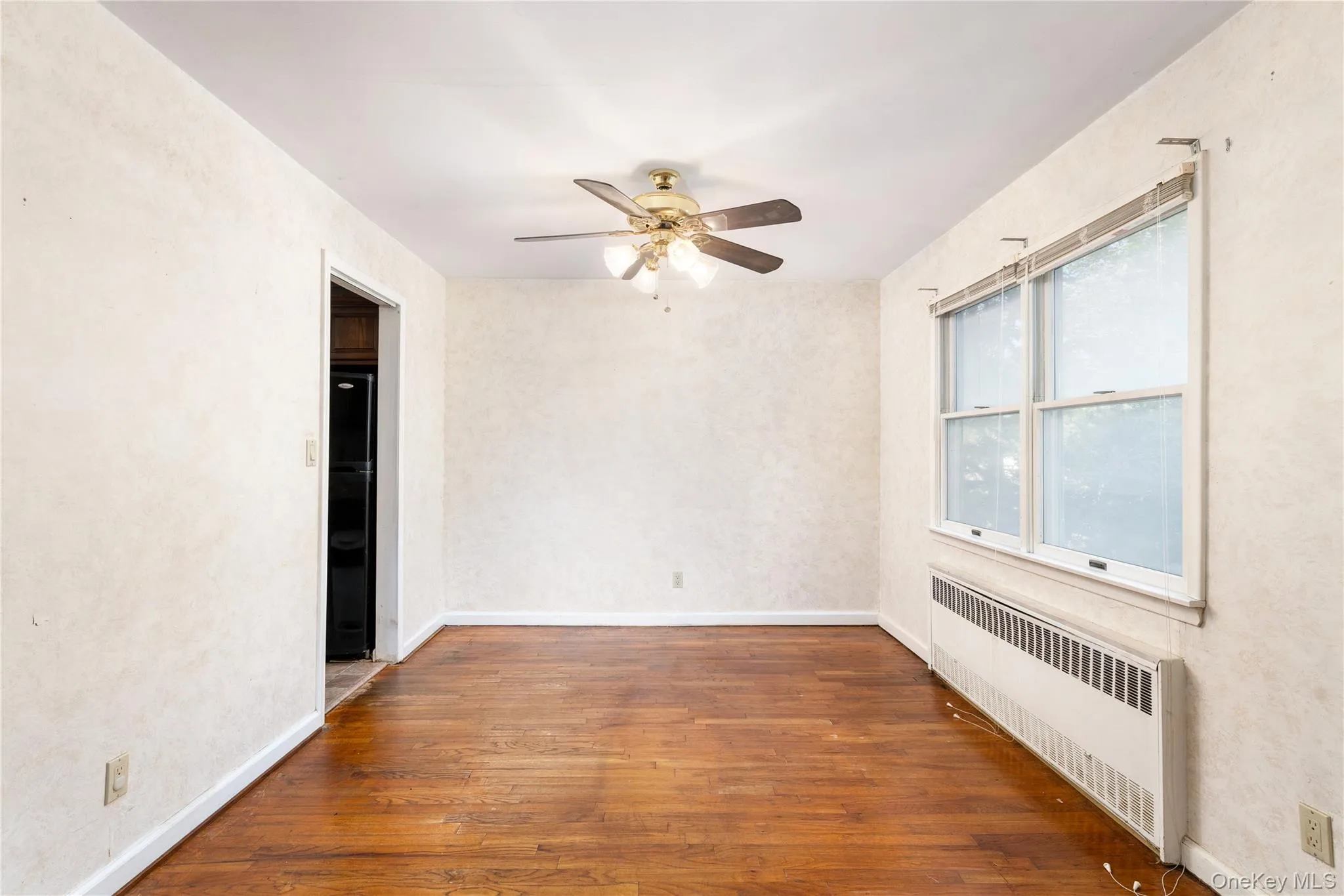 16 Heritage Place, Smithtown, NY, 4 Bedrooms Bedrooms, 9 Rooms Rooms,2 BathroomsBathrooms,Residential,For Rent,Heritage,0,1051061 16 Heritage Place, Smithtown, NY, 4 Bedrooms Bedrooms, 9 Rooms Rooms,2 BathroomsBathrooms,Residential,For Rent,Heritage,0,1051061